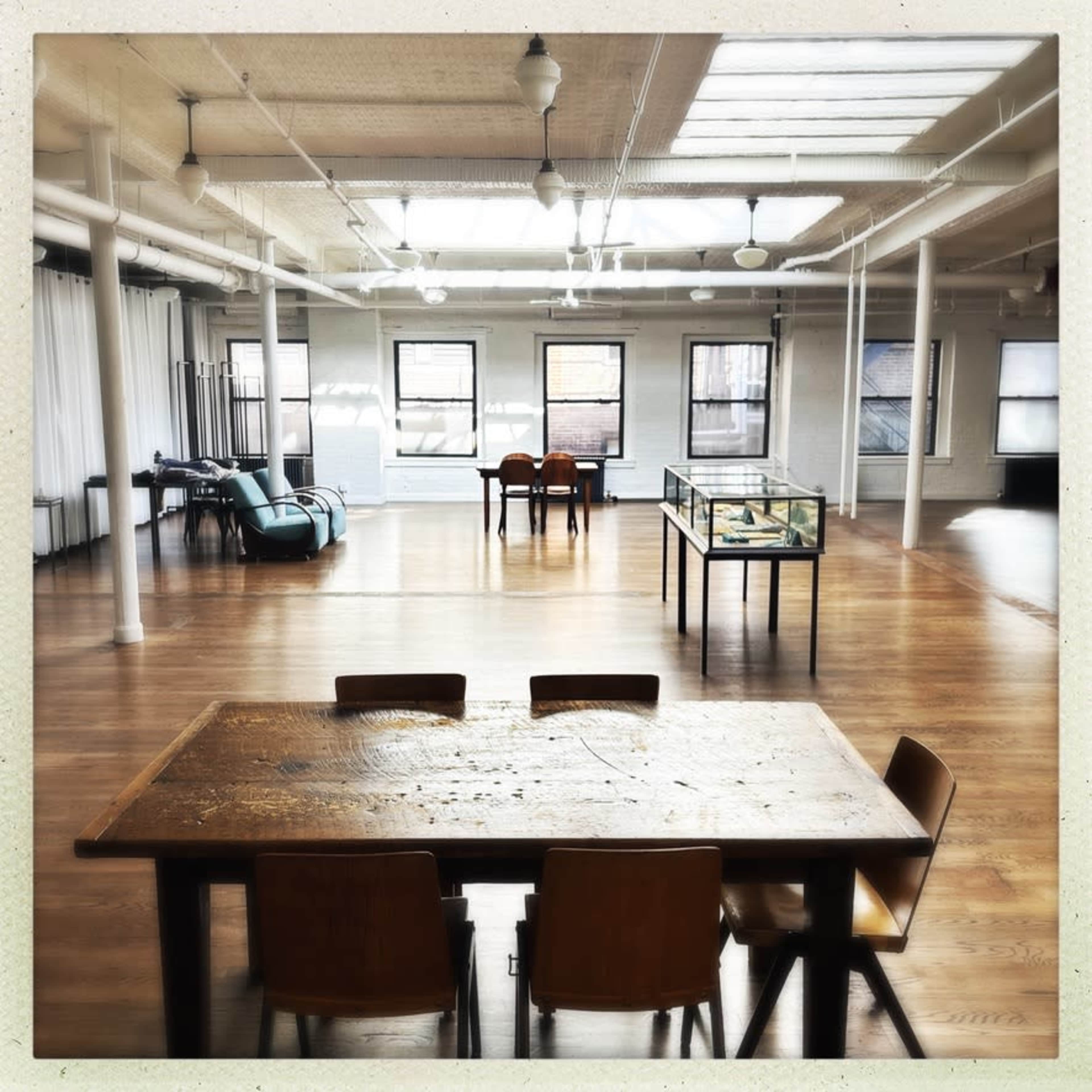 BRIGHT SUNNY NY LOFT SPACE Image in Midtown Manhattan, New York, NY