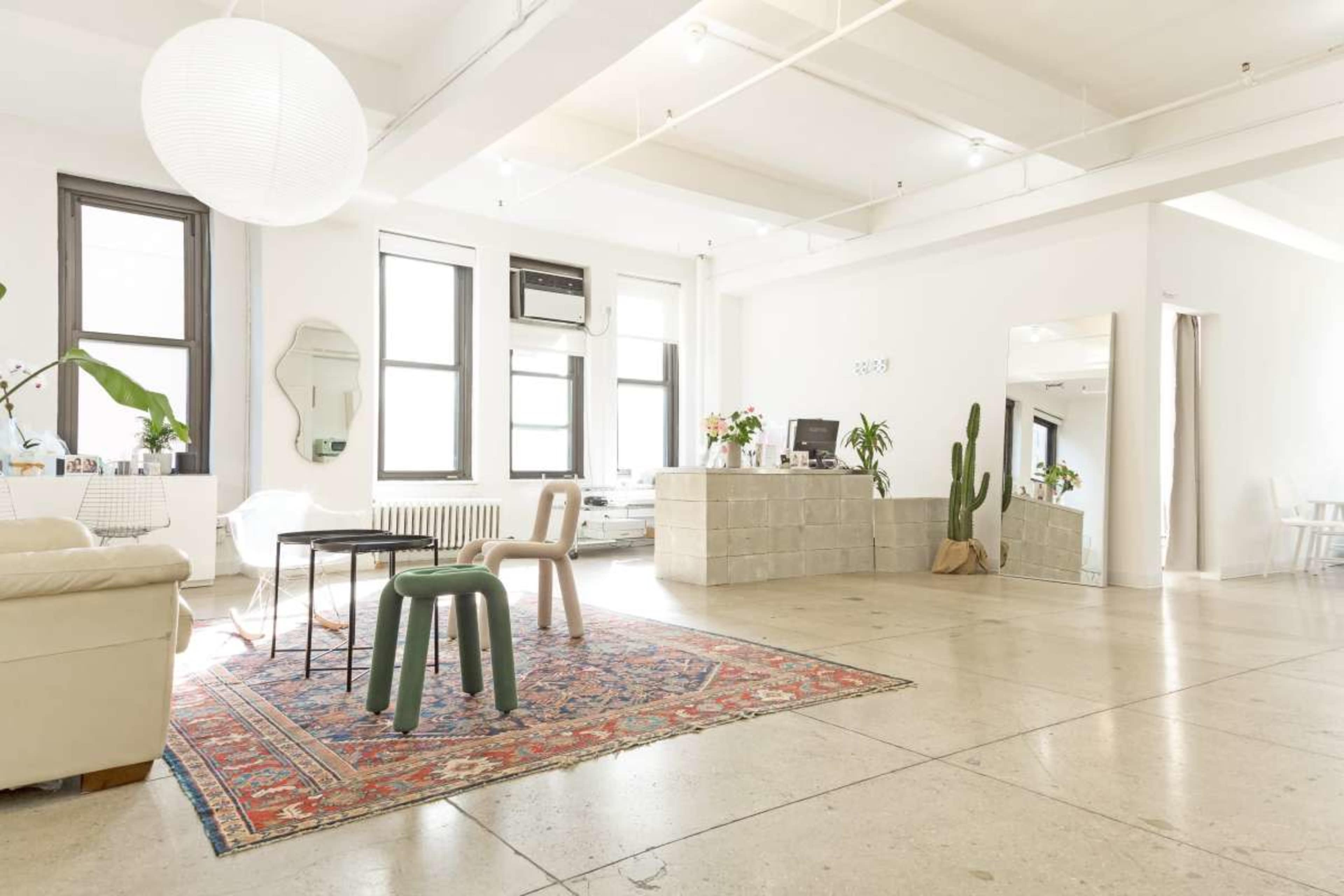 NYC's First Self-Portrait Studio Image in Midtown Manhattan, New York, NY