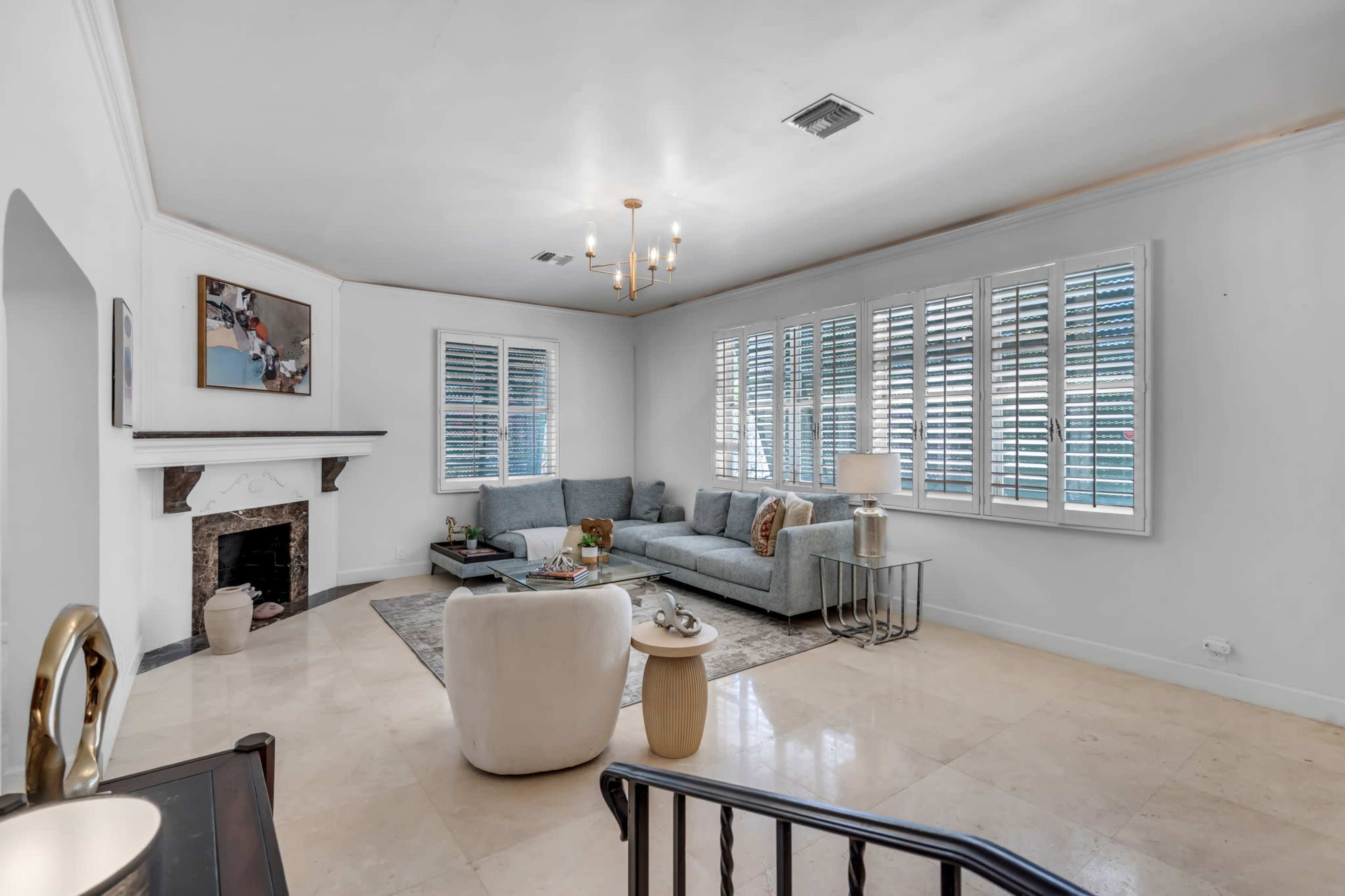 Victoria Park Home with Pool Image in East Fort Lauderdale, FORT LAUDERDALE, FL