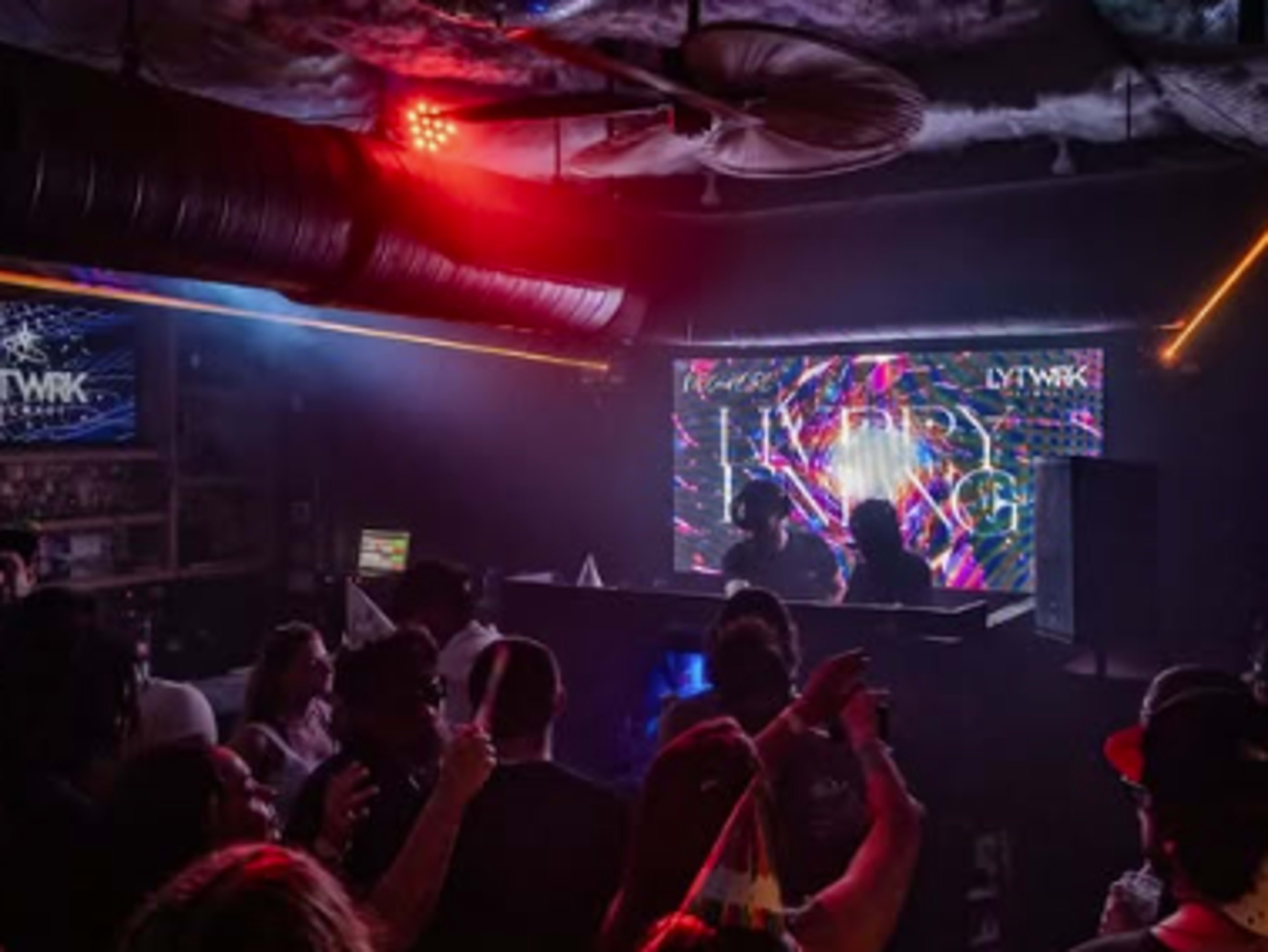 LOCAL DJ