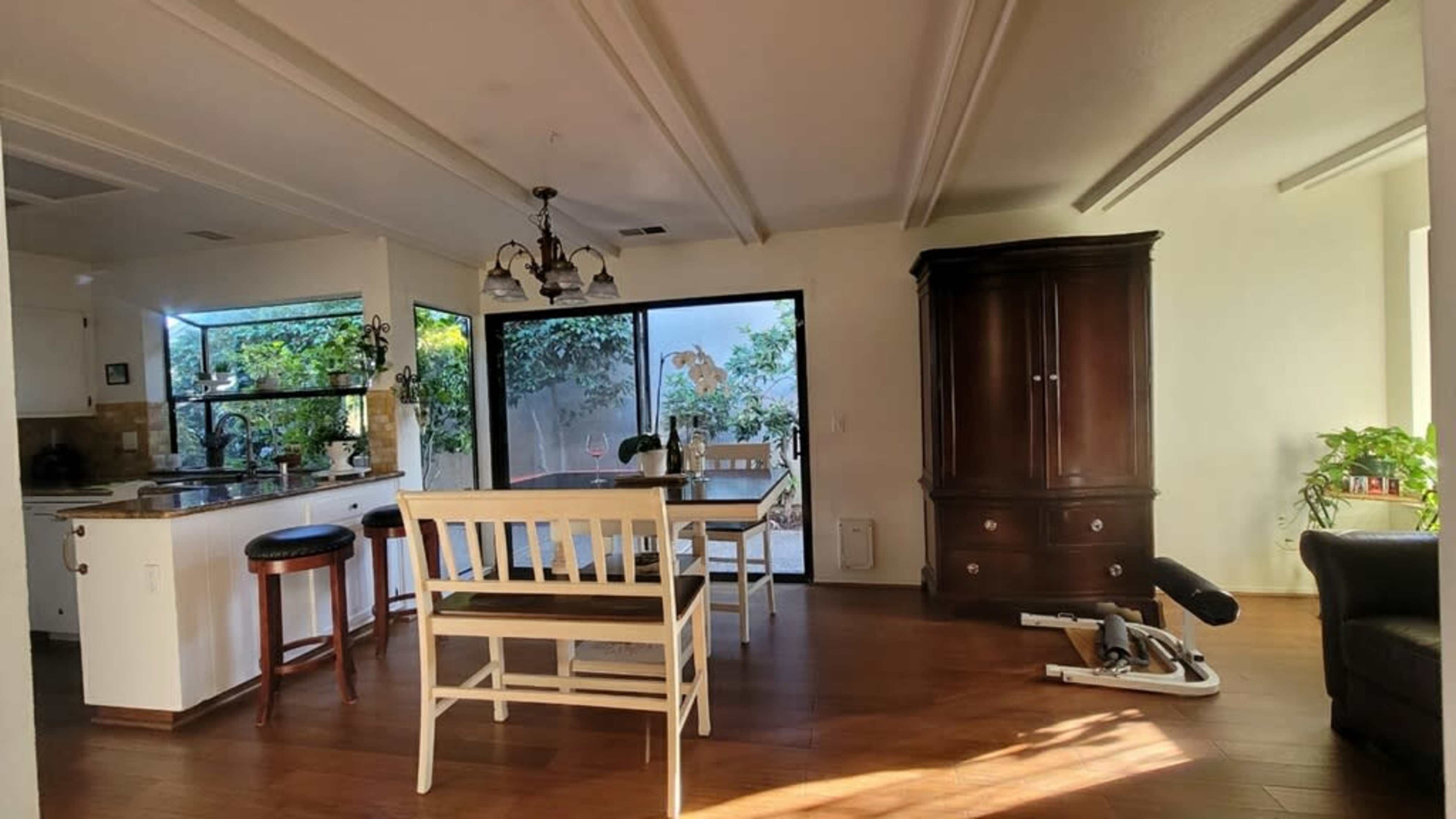 Monarch Retreat Lakefront View Image in Lakeview, Stocton, CA