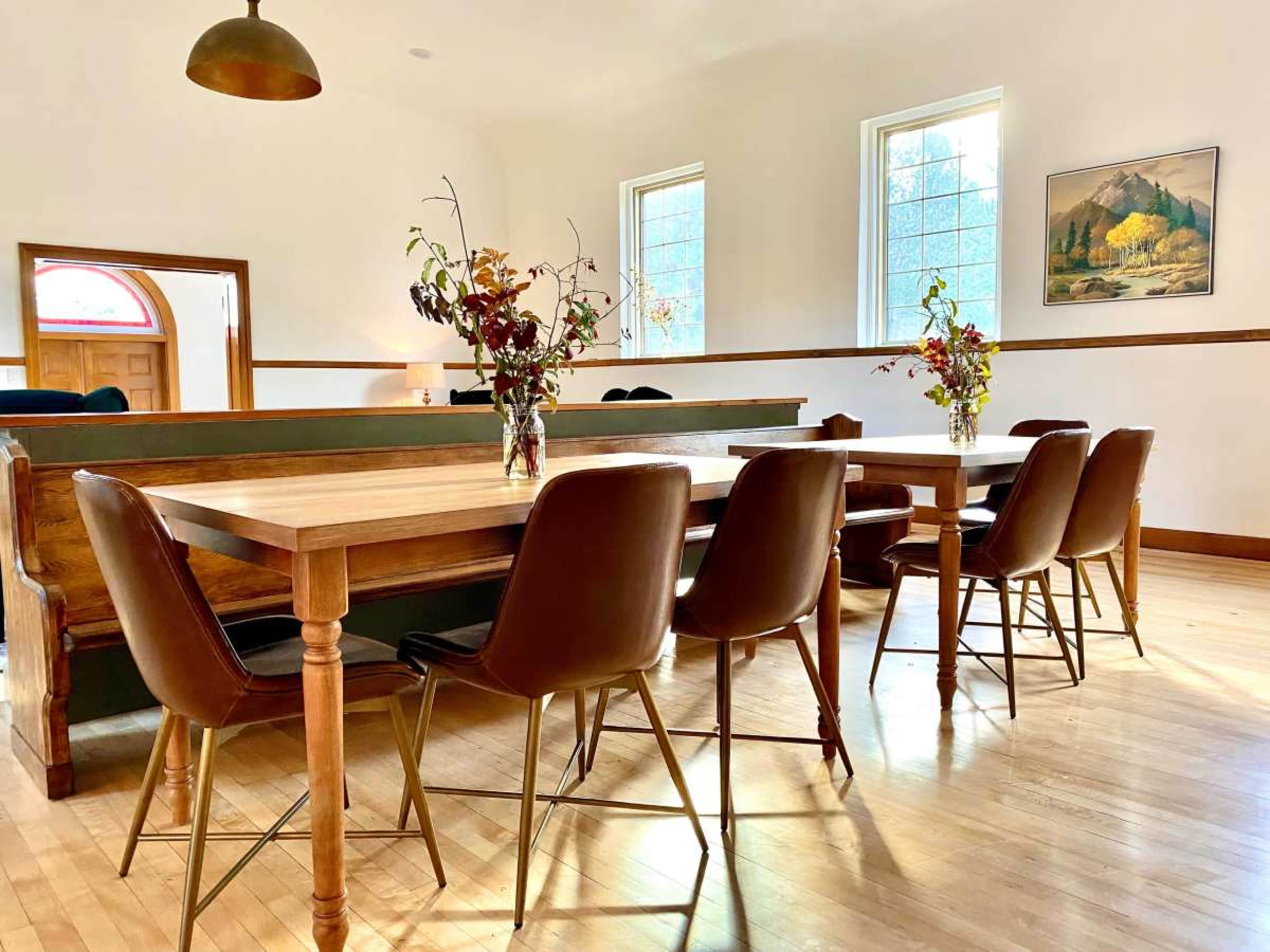 Bespoke historic event space renovated into a rentable retreat for events, meetings, workshops, photo shoots, film productions, events, holiday parties, and more! Image in , Peterson, UT