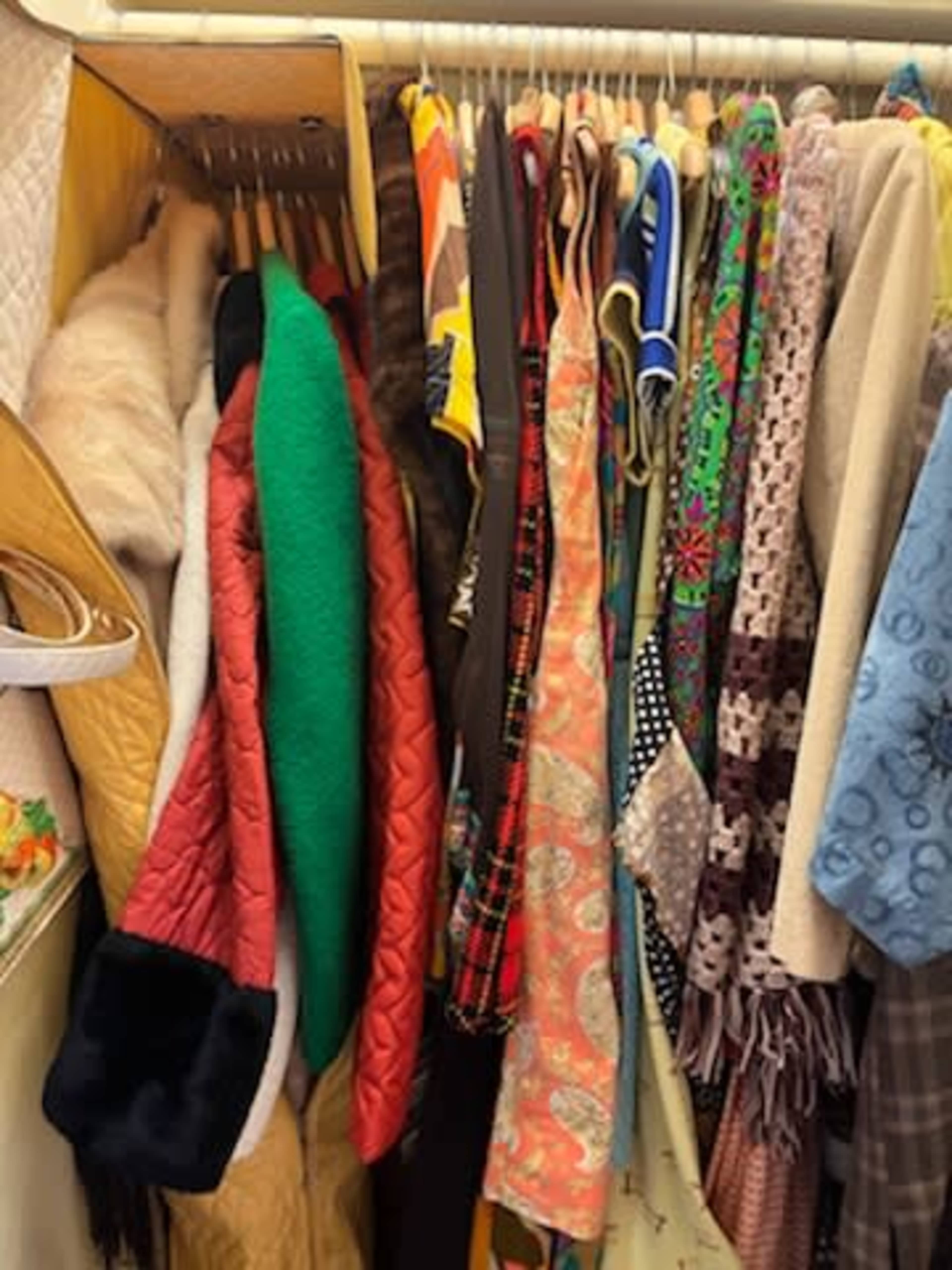Vintage Clothing Rental 