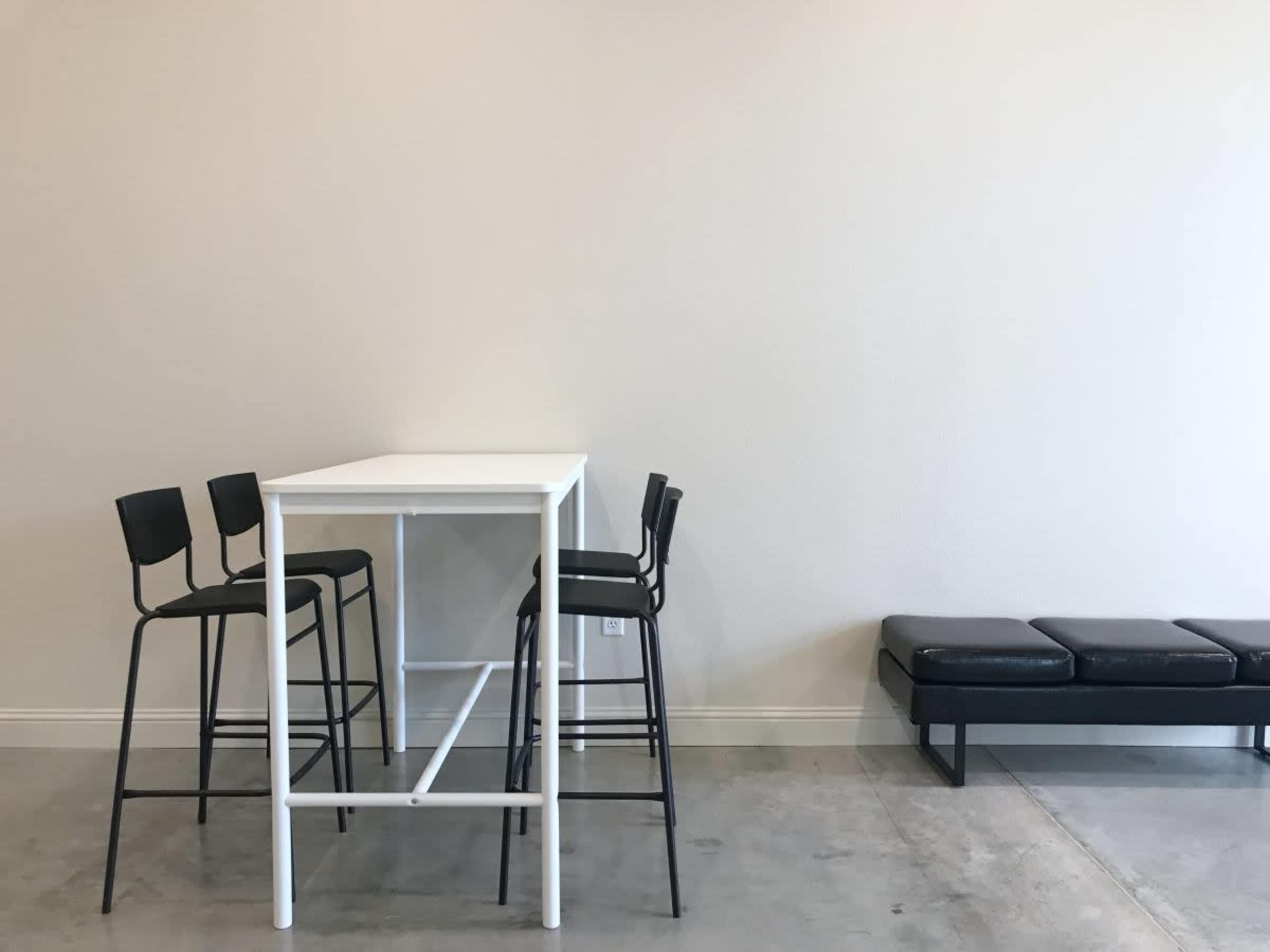 Airy Elegance:  Modern Loft Studio Event Space for Creatives Image in Northwest Carrollton, Carrollton, TX