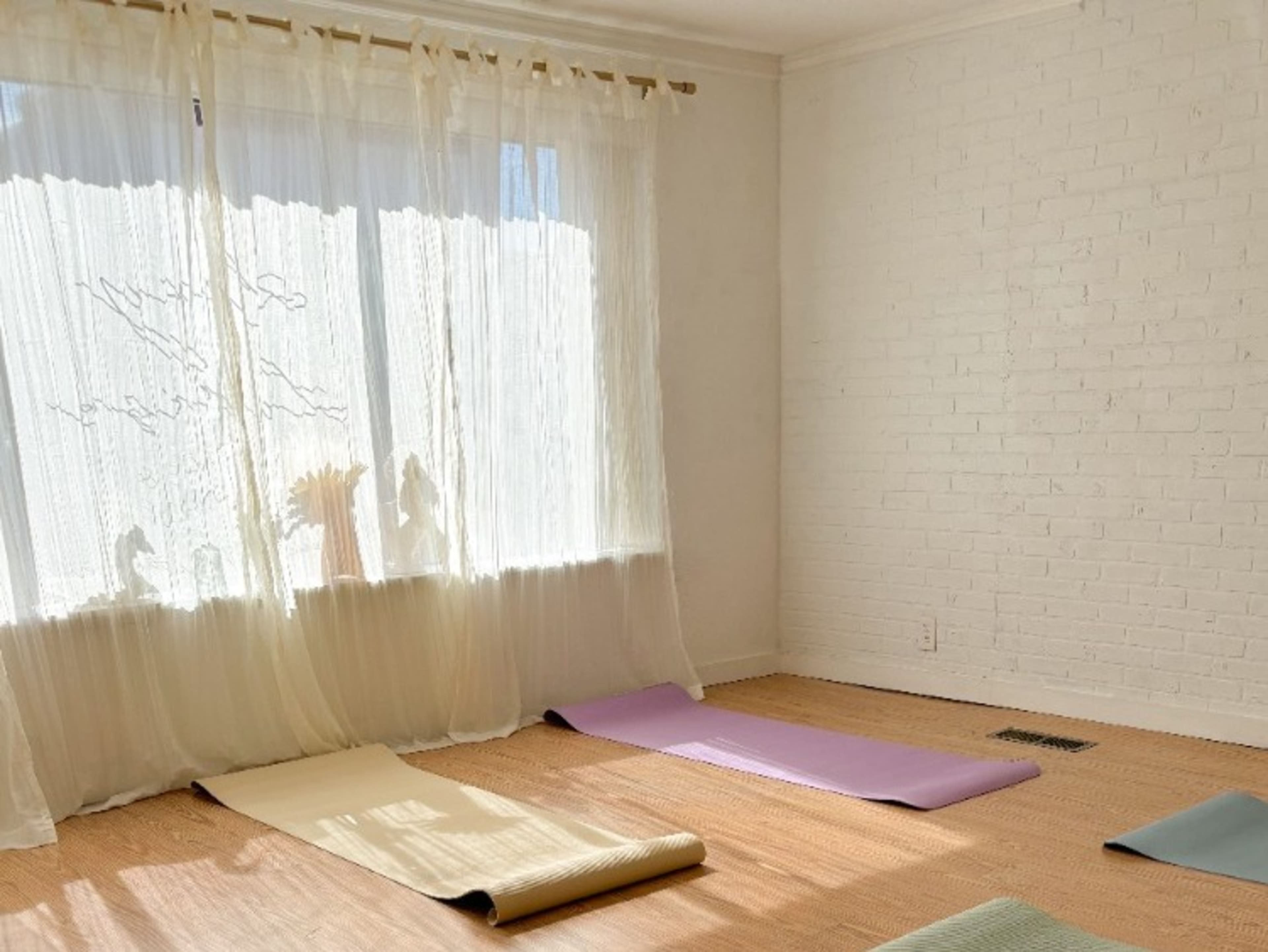 Main room cleared out for you before your booking