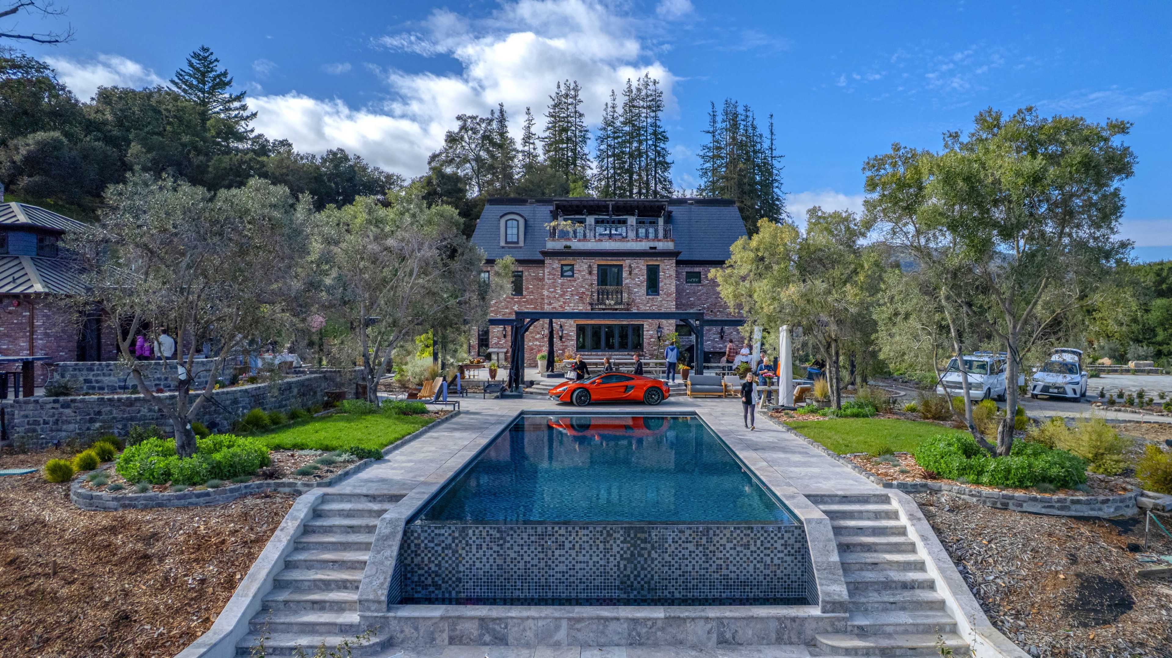 Tuscan-inspired water view estate located minutes from Downtown Los Gatos Image in , Los Gatos, CA