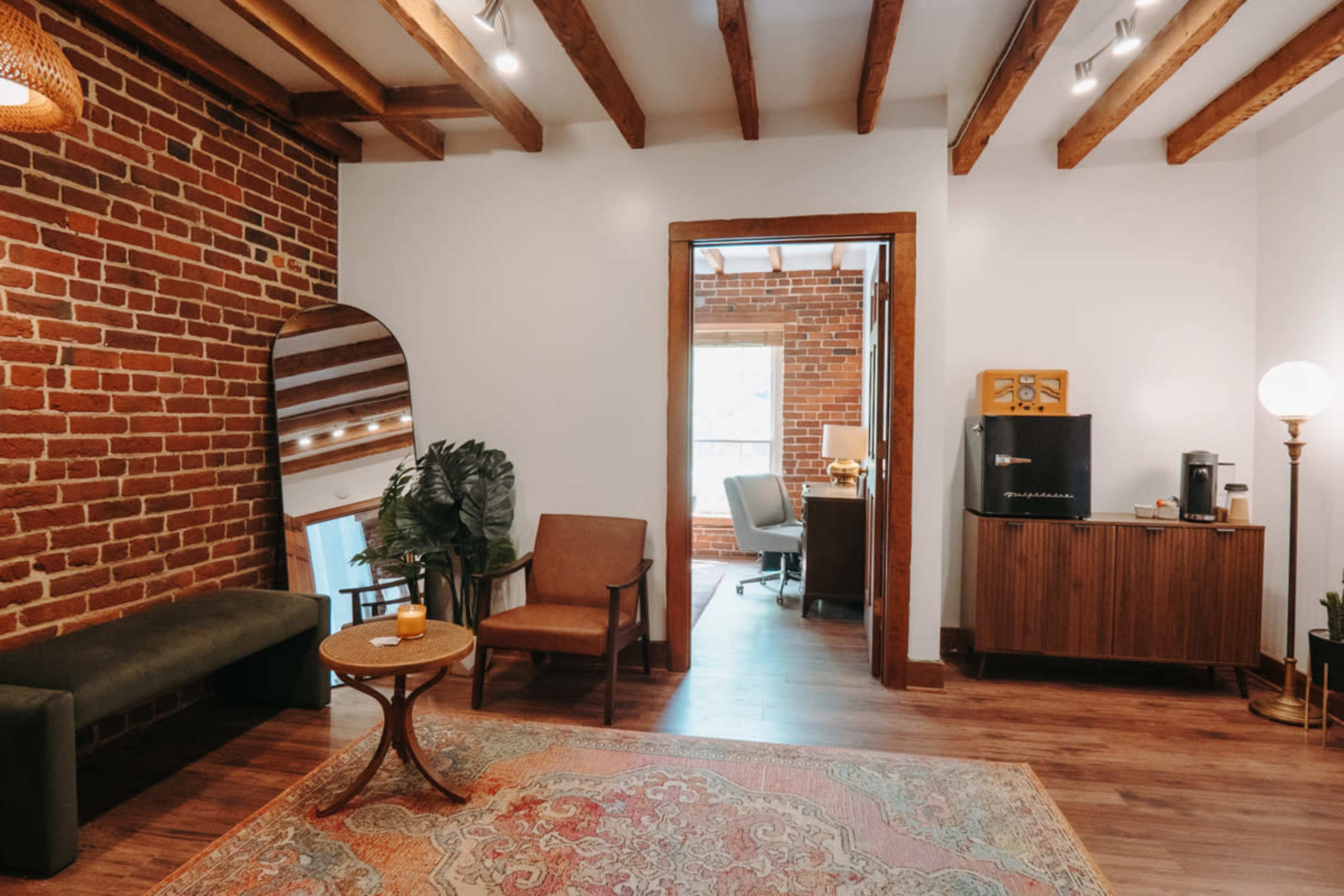 Downtown Charming Lifestyle Photo Studio Image in Fredericksburg, Fredericksburg, VA