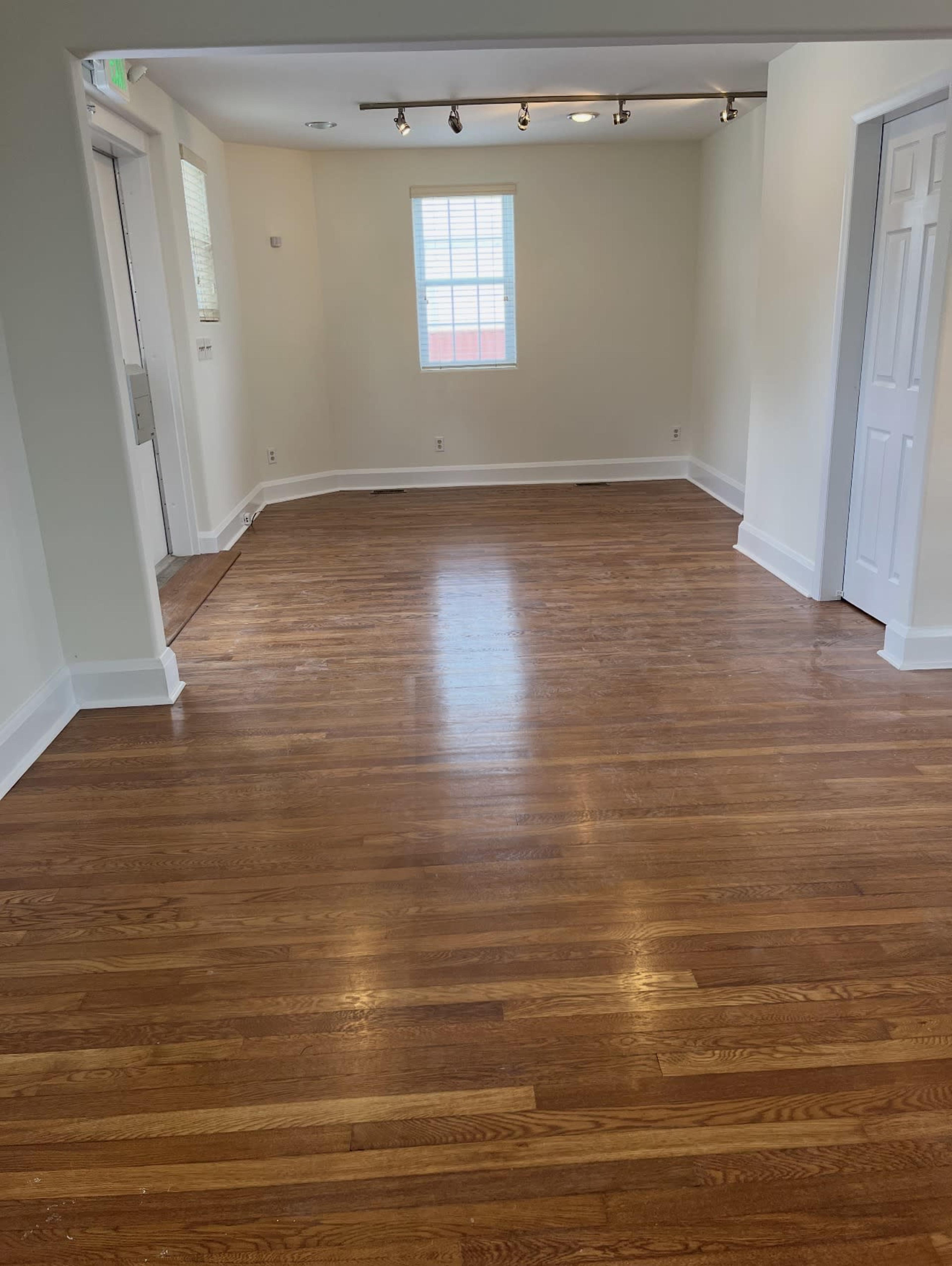 Urban Elegant Event Suite with Luxurious Intimate Atmosphere Image in Rosedale, Rosedale, MD