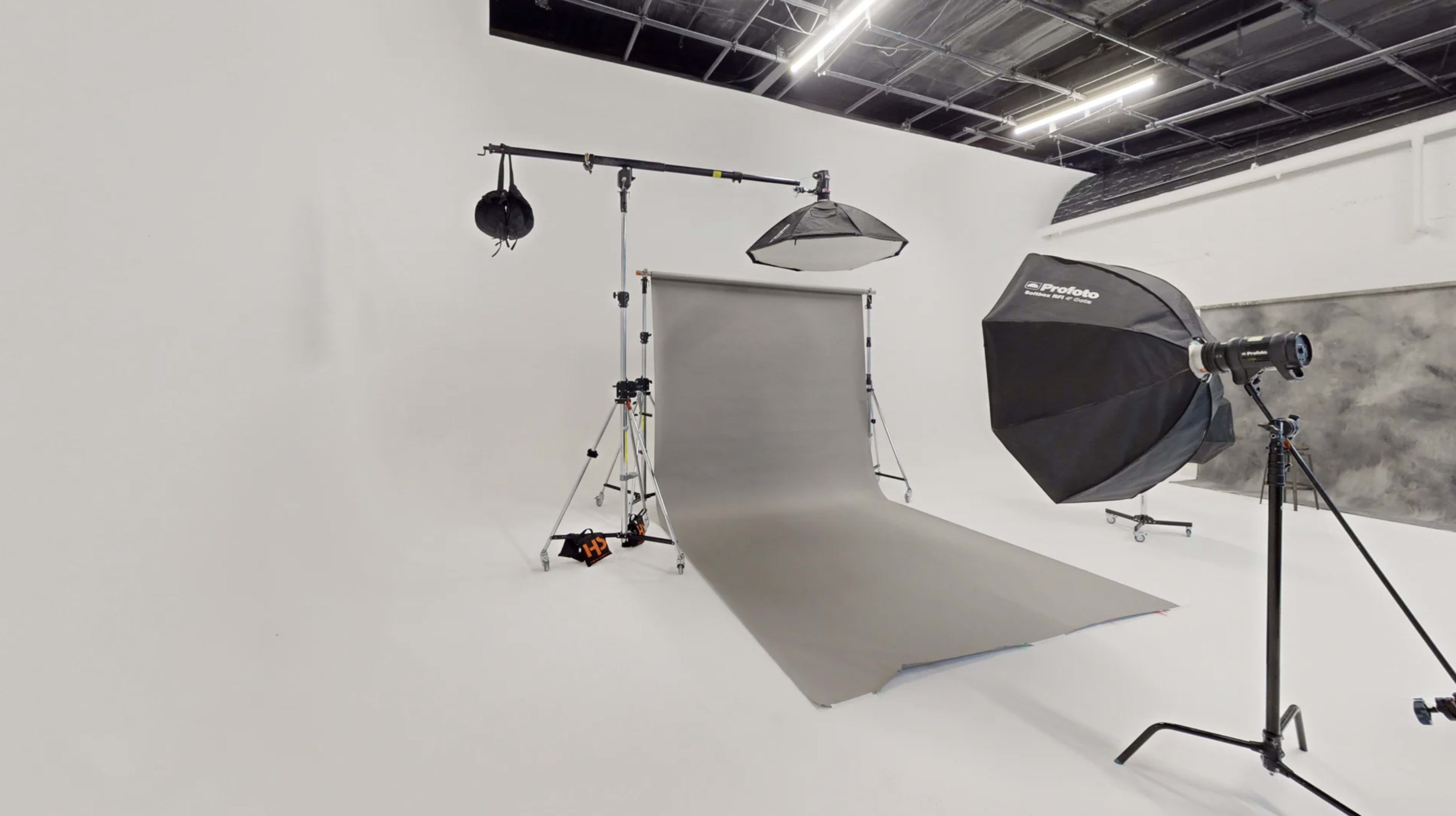 STUDIO 4 Drive In Image in Hoxton, London, ENG