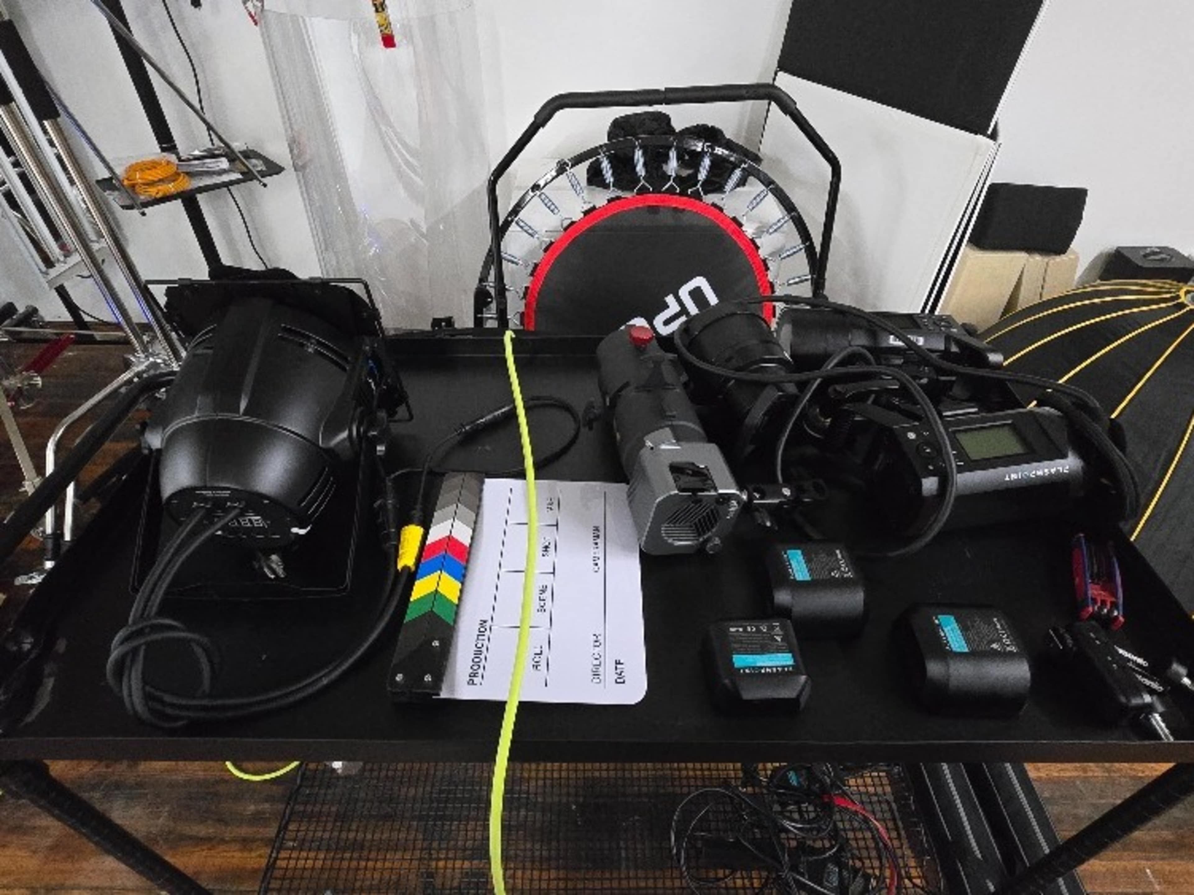 Lighting / Equipment / Props Solution