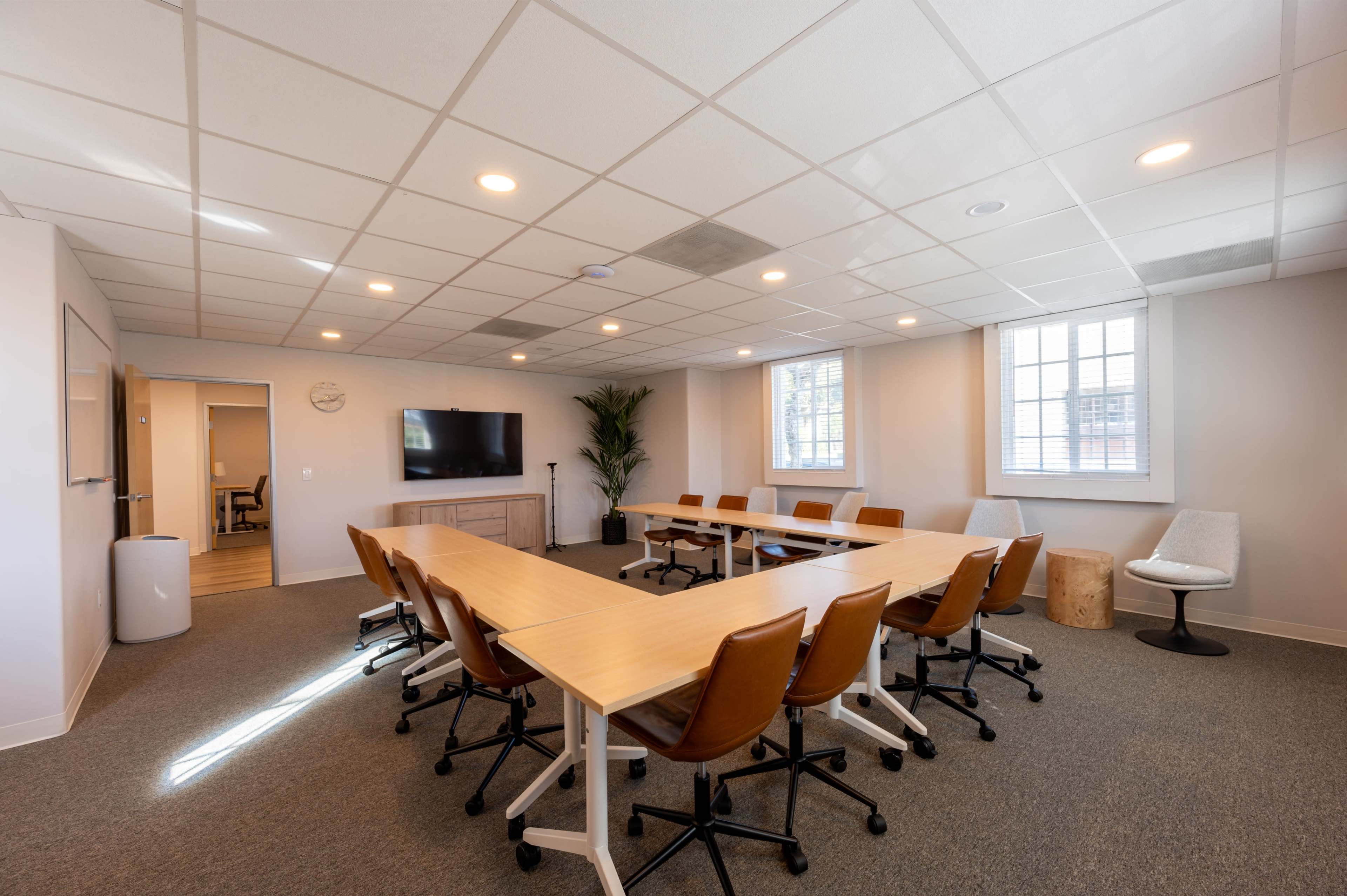 Meeting Space In Old Town San Diego - 5 Mins to the Airport Image in Old Town, San Diego, CA