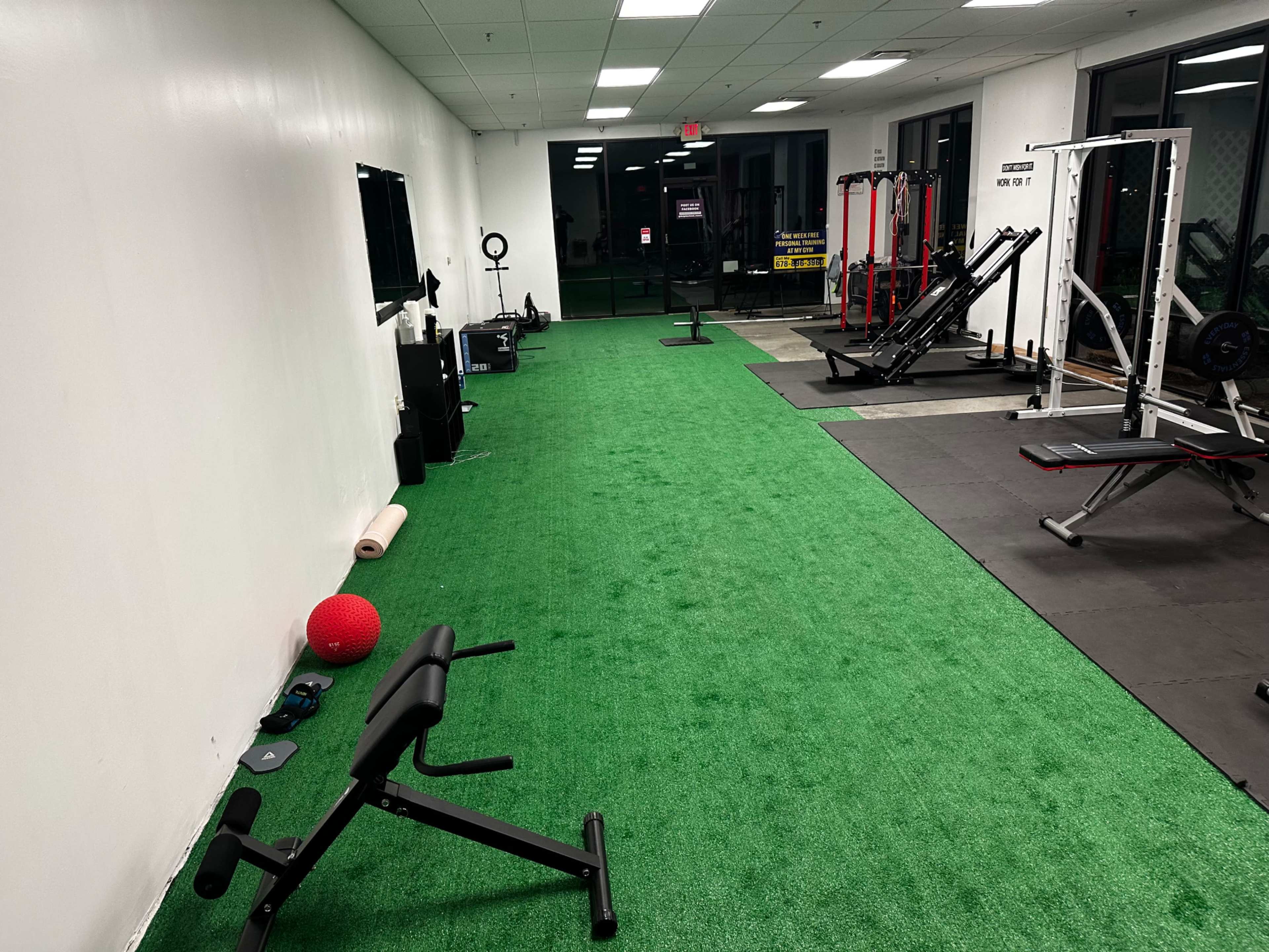 PRIVATE FREE SPACE GYM with EQUIPMENT. 20 min from ATL Image in Powder Springs, Powder Springs, GA