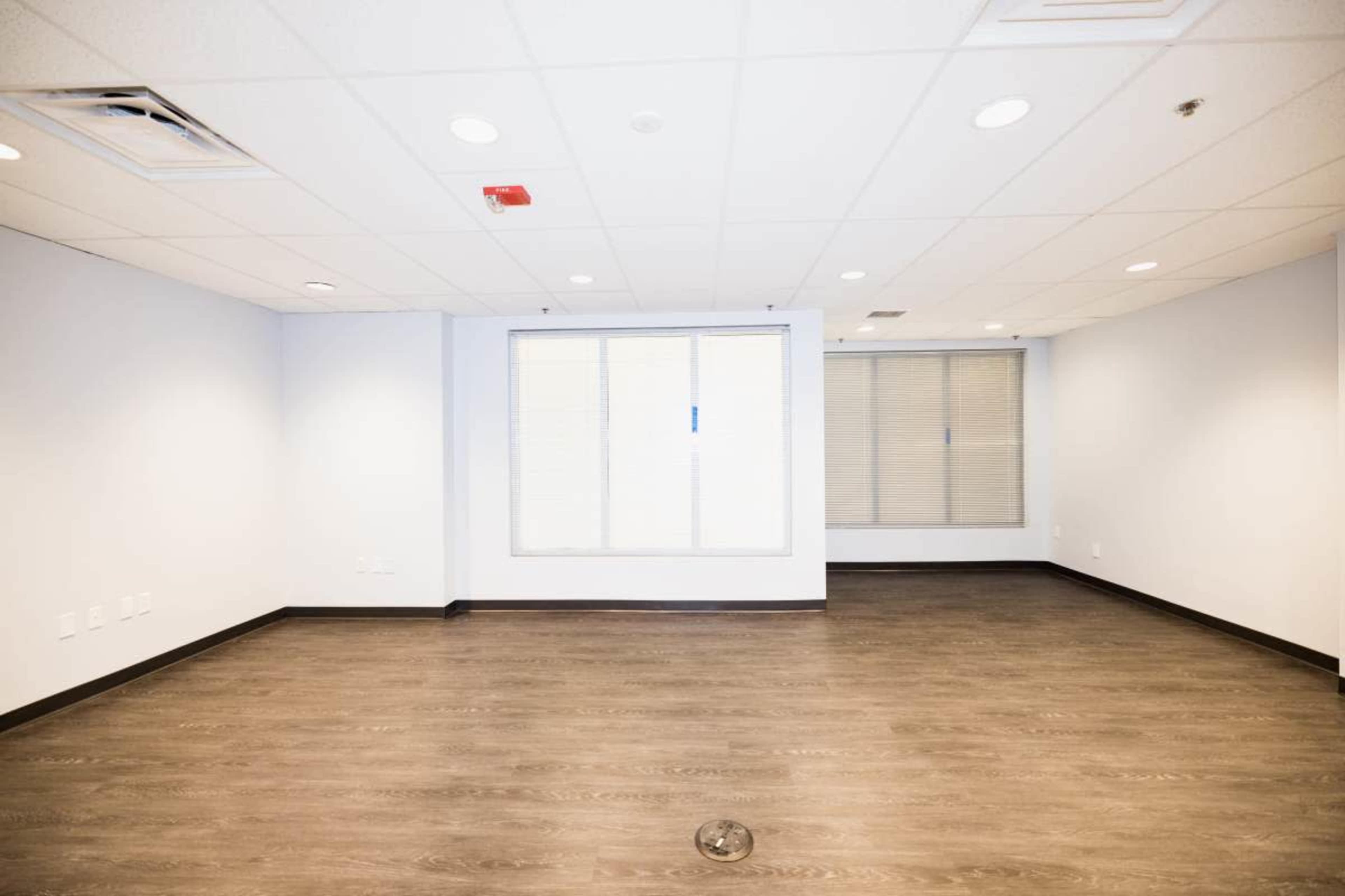 Cozy Event Room Image in Towson, Towson, MD