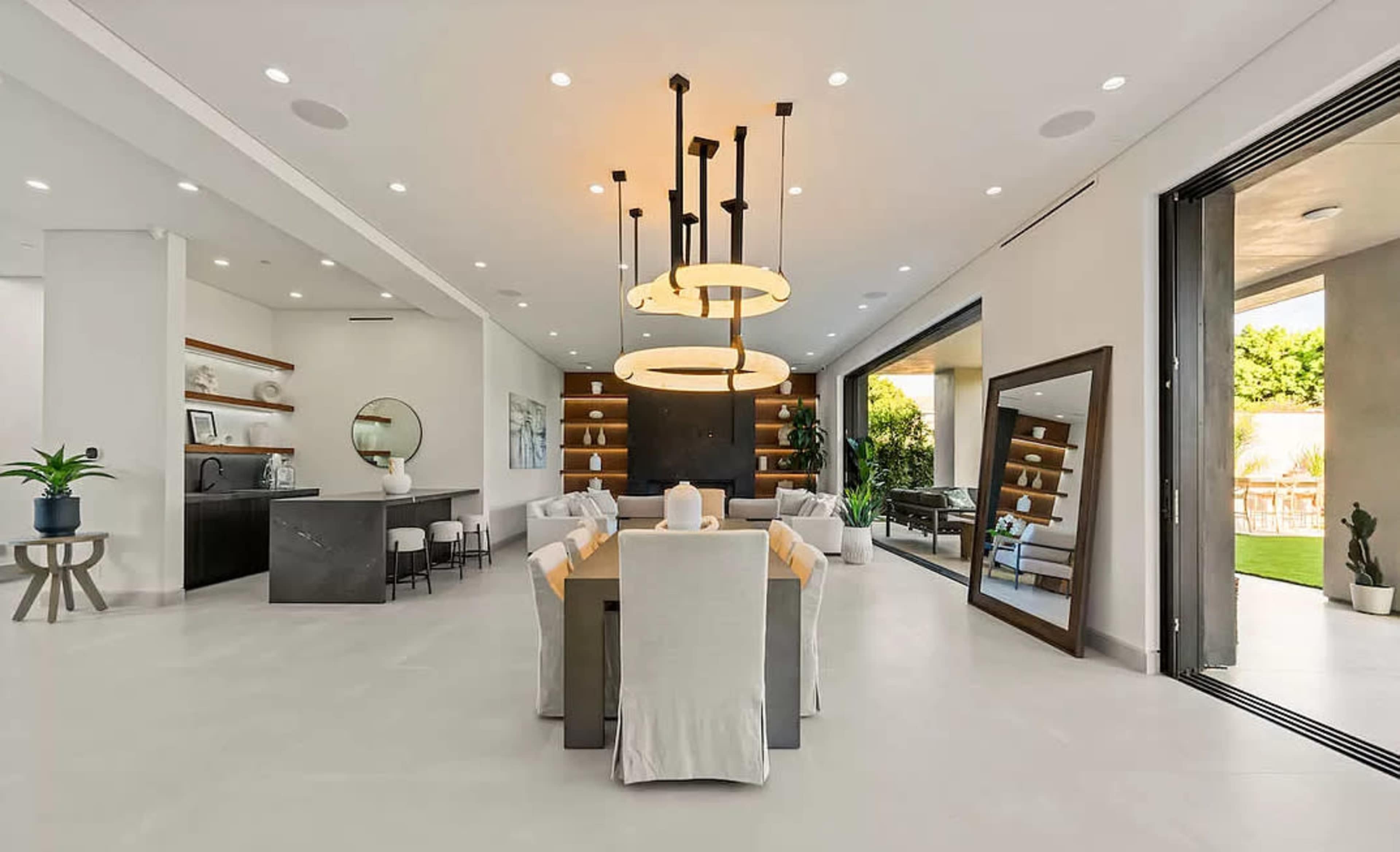 SCULPTED MODERN ESTATE WITH POOL & SKYLIGHTS Image in Sherman Oaks, Los Angeles, CA