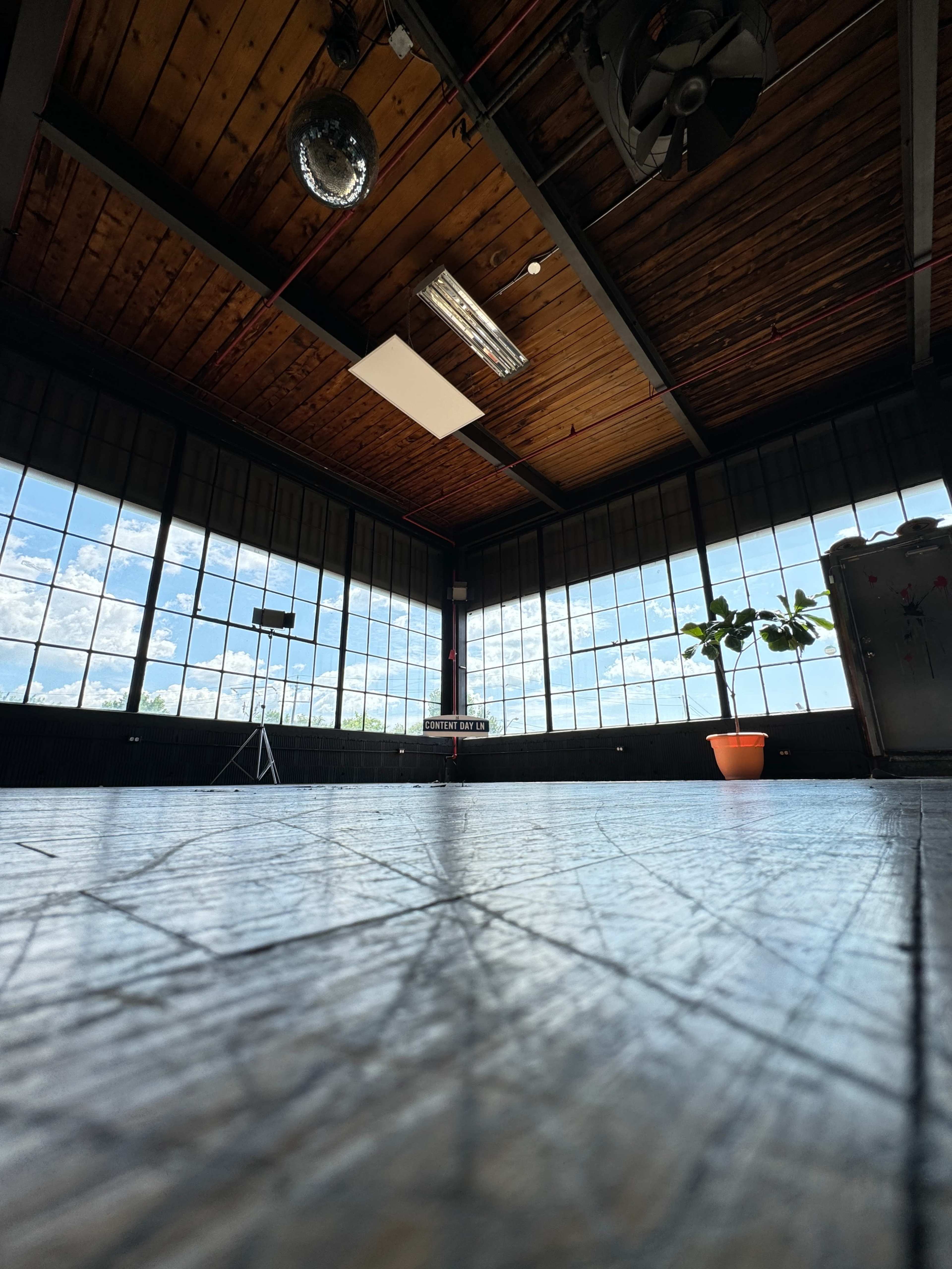Cozy Industrial Loft with Large Windows Image in Harwood, toronto, ON