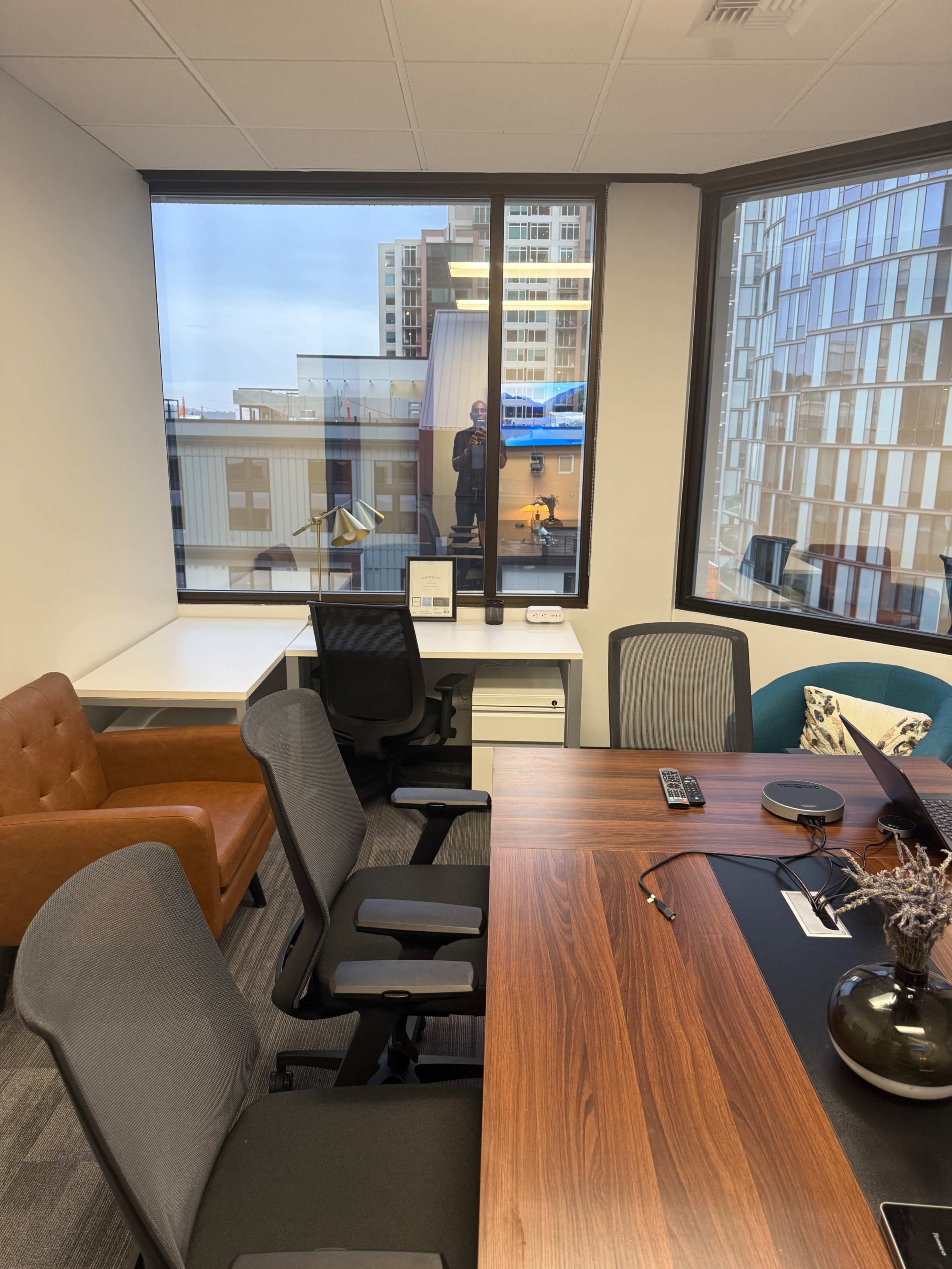 Downtown comer conference room with lots of light Image in West Bellevue, Bellevue, WA