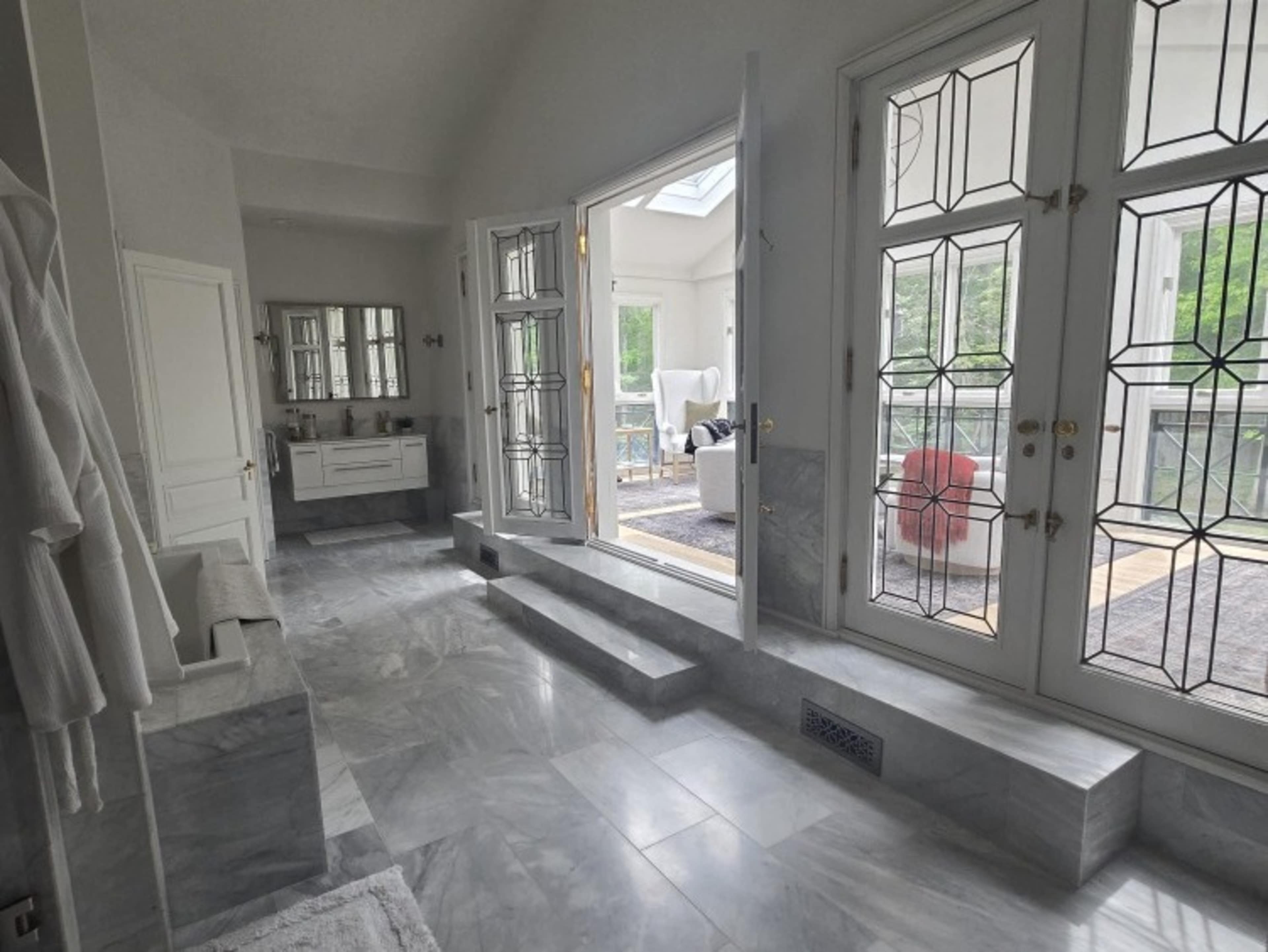 Master Bath and Sunroom Lounge