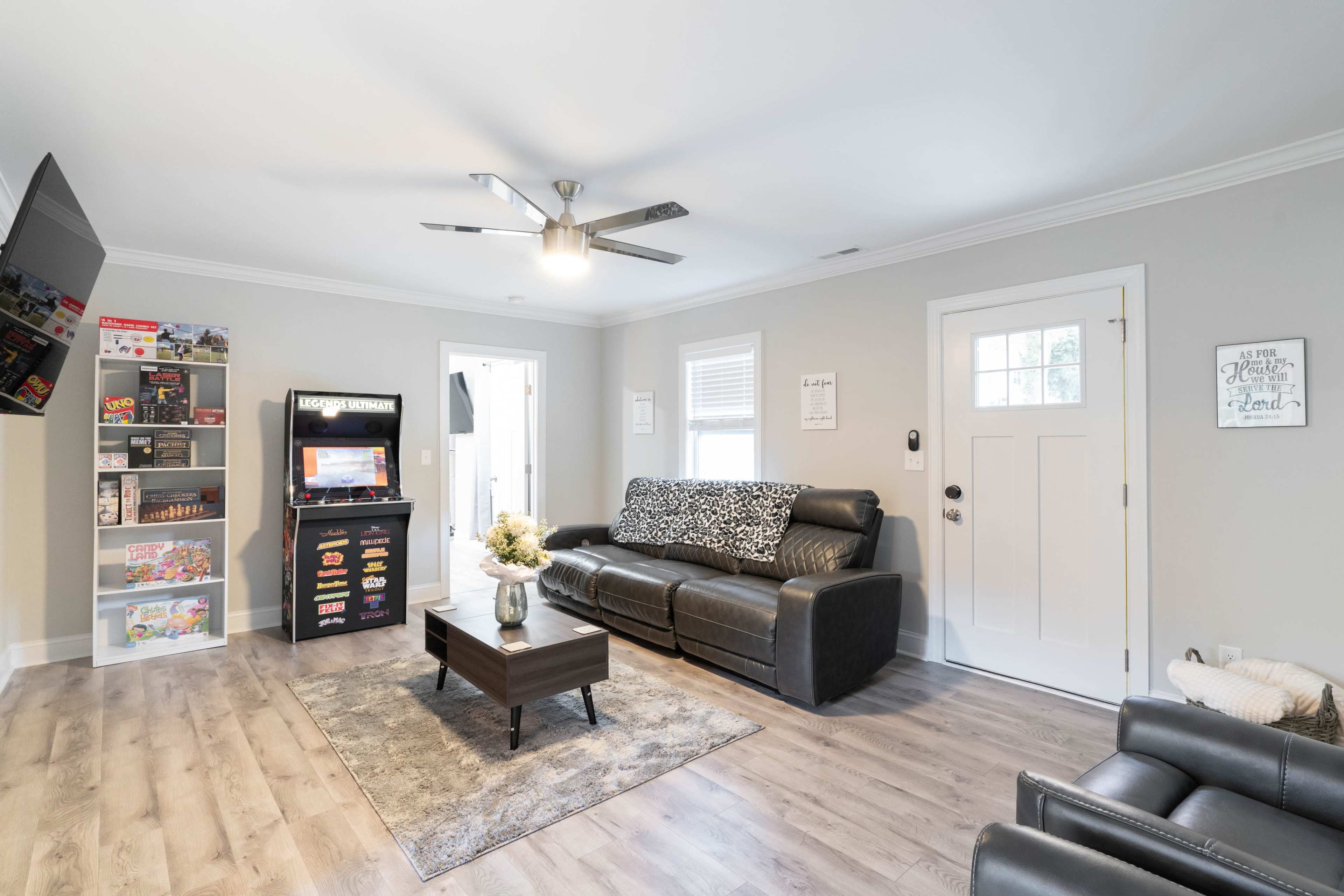 Winston-Salem Home – Ideal for Events & Gatherings Across from Miller Park Image in Winston-Salem, Winston-Salem, NC