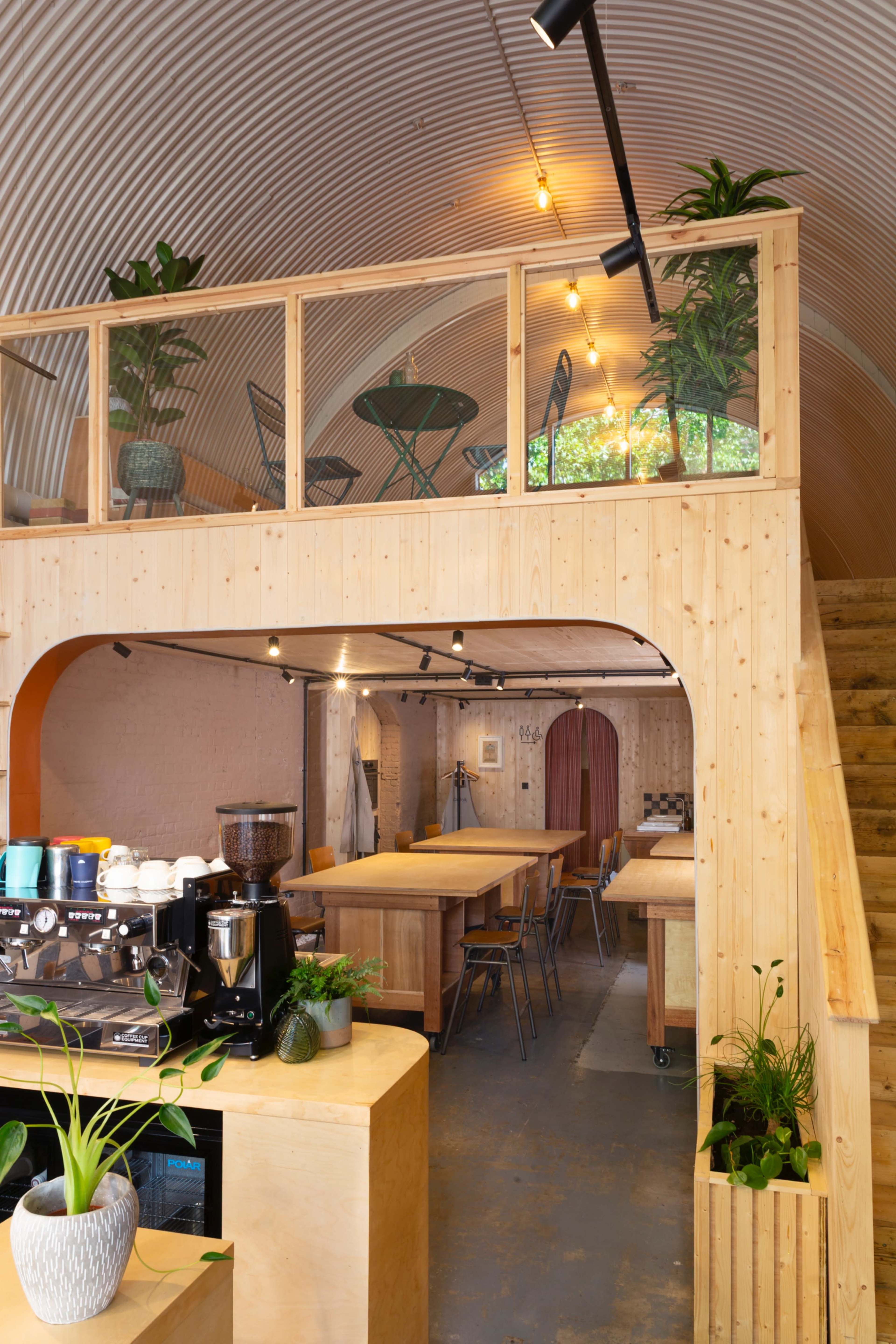 Cosy Railway Arch Space perfect for group activities, from bakery lessons to wine tasting. Image in Bermondsey, London, ENG