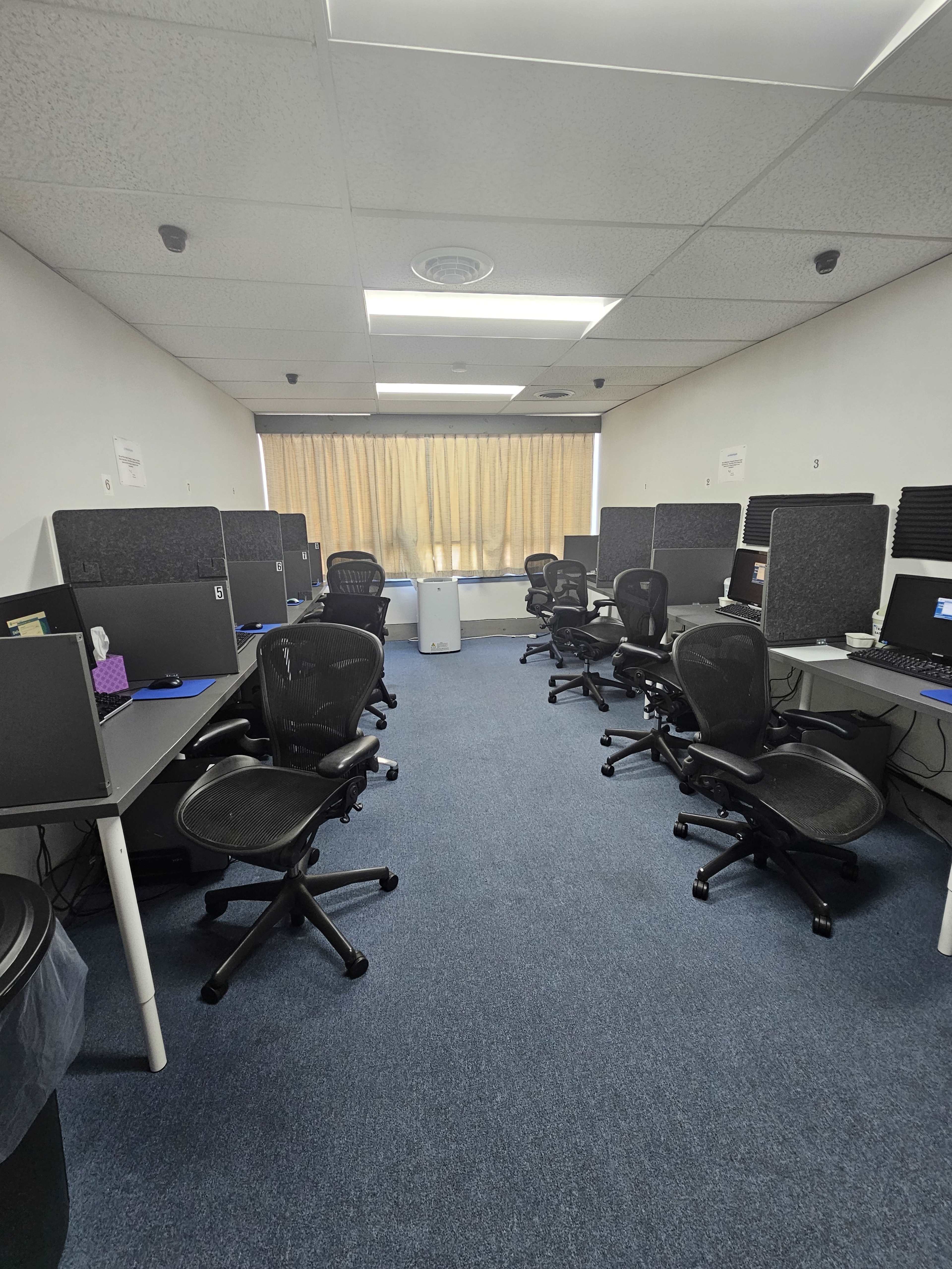 PRIVATE OFFICE W/ COMPUTER CLASSROOM OR WITHOUT COMPUTERS Image in Marlow Heights, Temple Hills, MD