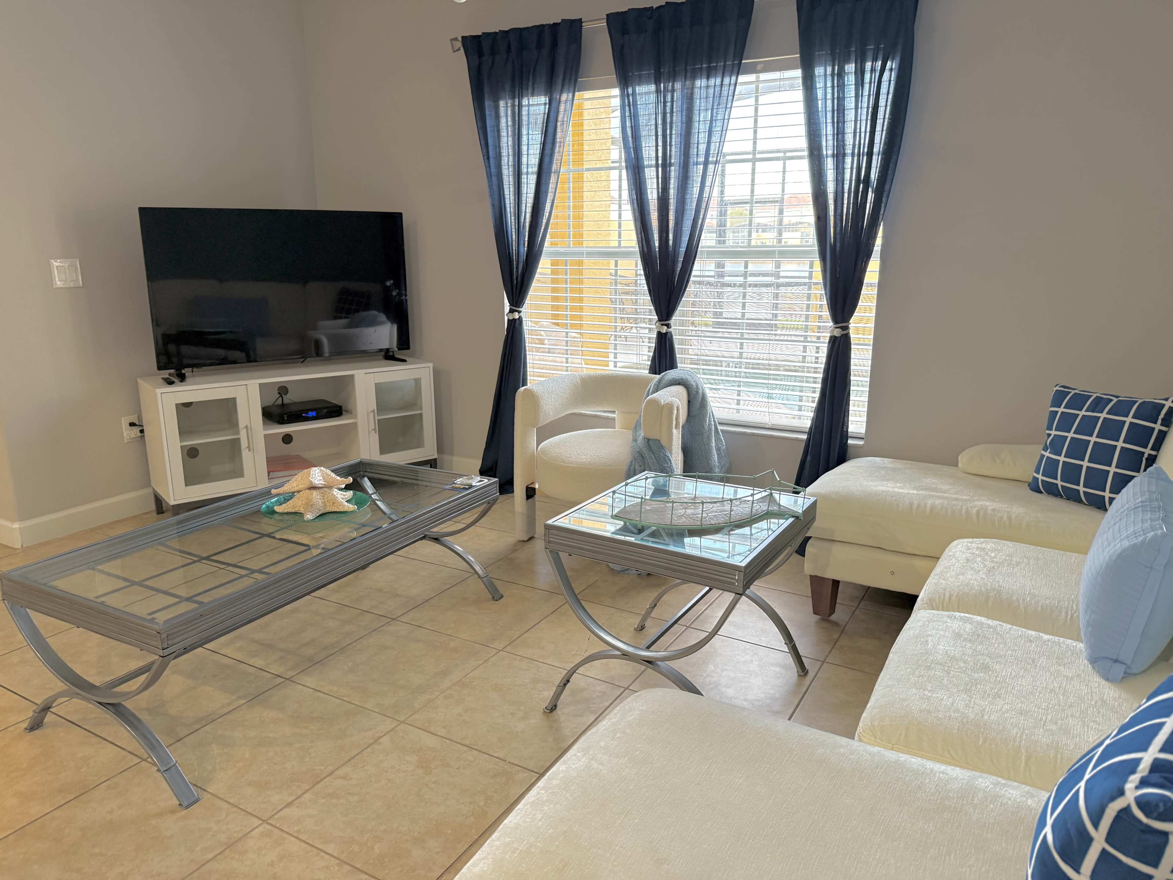 *Better Than Paradise 4BD/3BR* Image in Four Corners, Kissimmee, FL