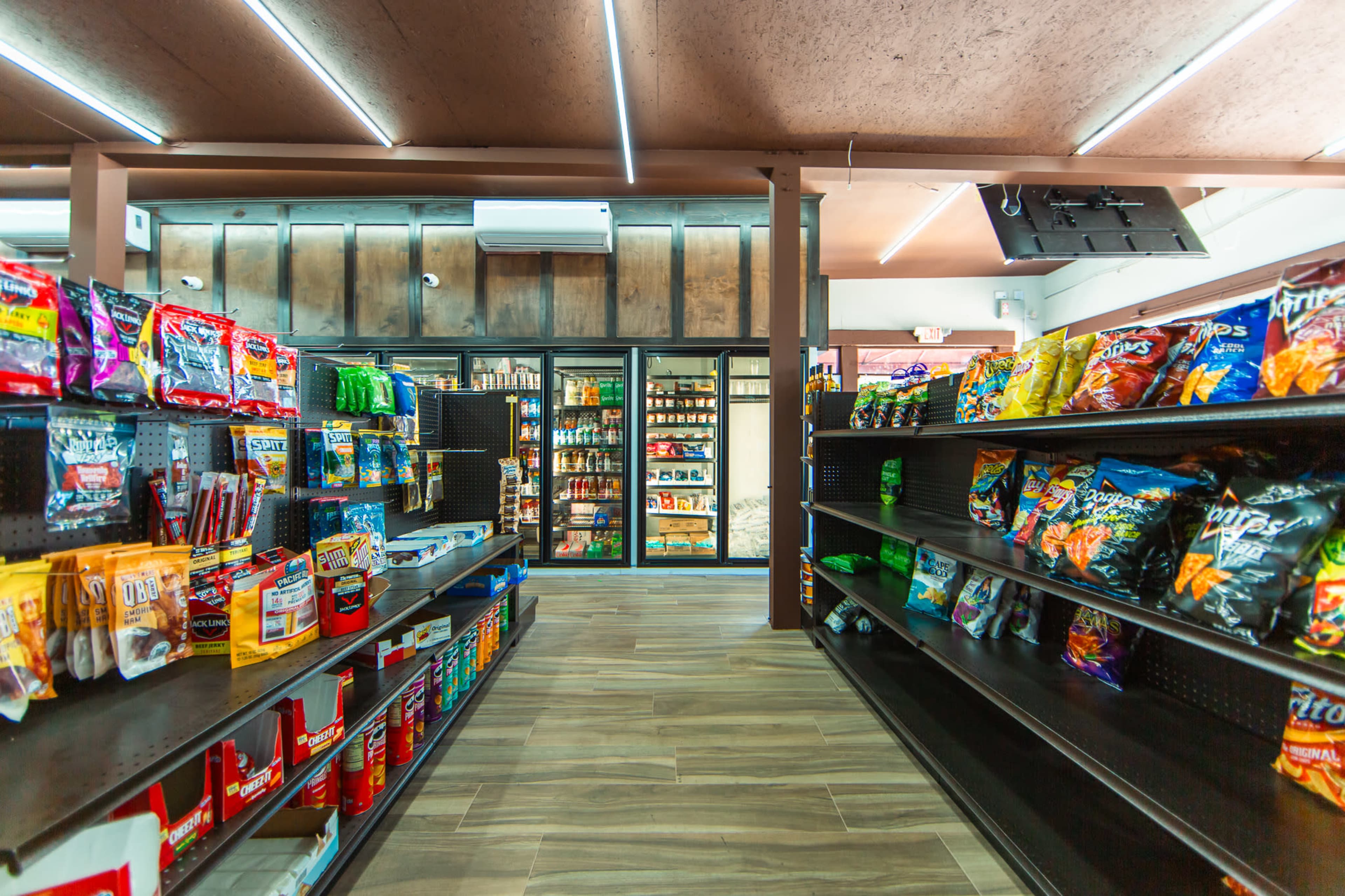 Classic Stylish Modern Liquor Store with Polished Aesthetic Image in Cheviot Hills, Los angeles, CA