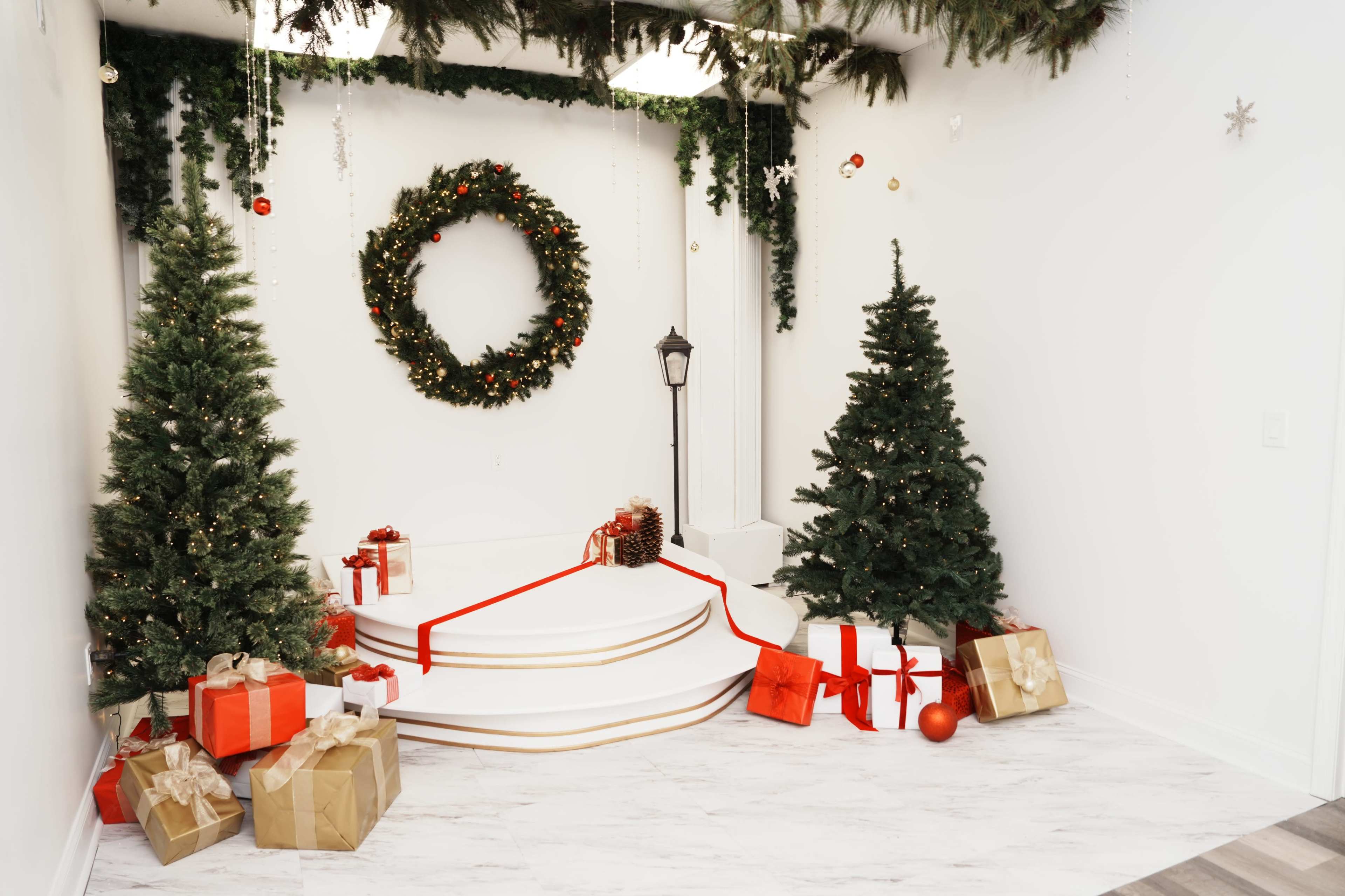 Modern Christmas Set Image in Gwinnett Village, Norcross, GA