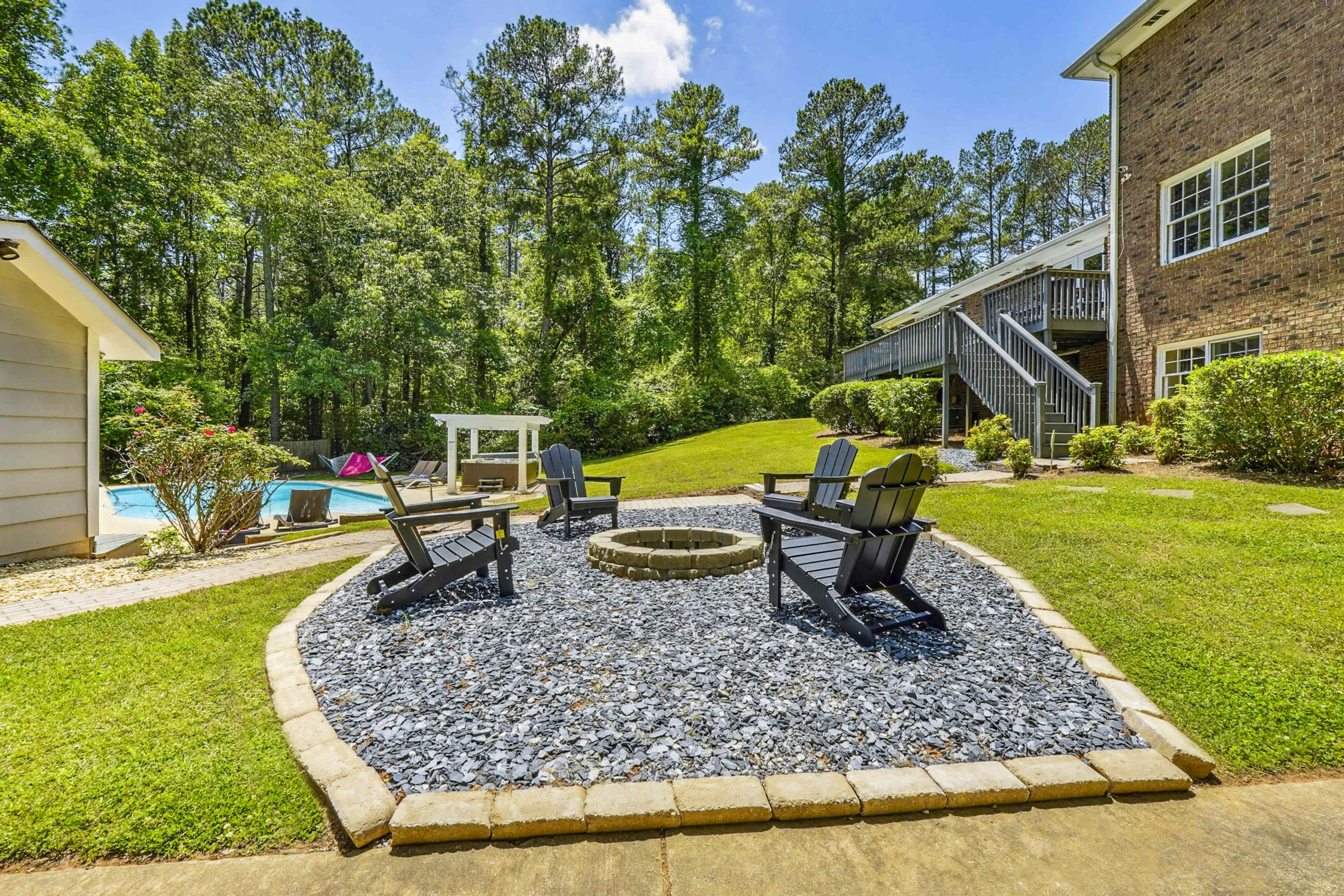 16-Acre Serene Oasis | Pool+HotTub+Firepit+Games Image in , Fayatteville, GA
