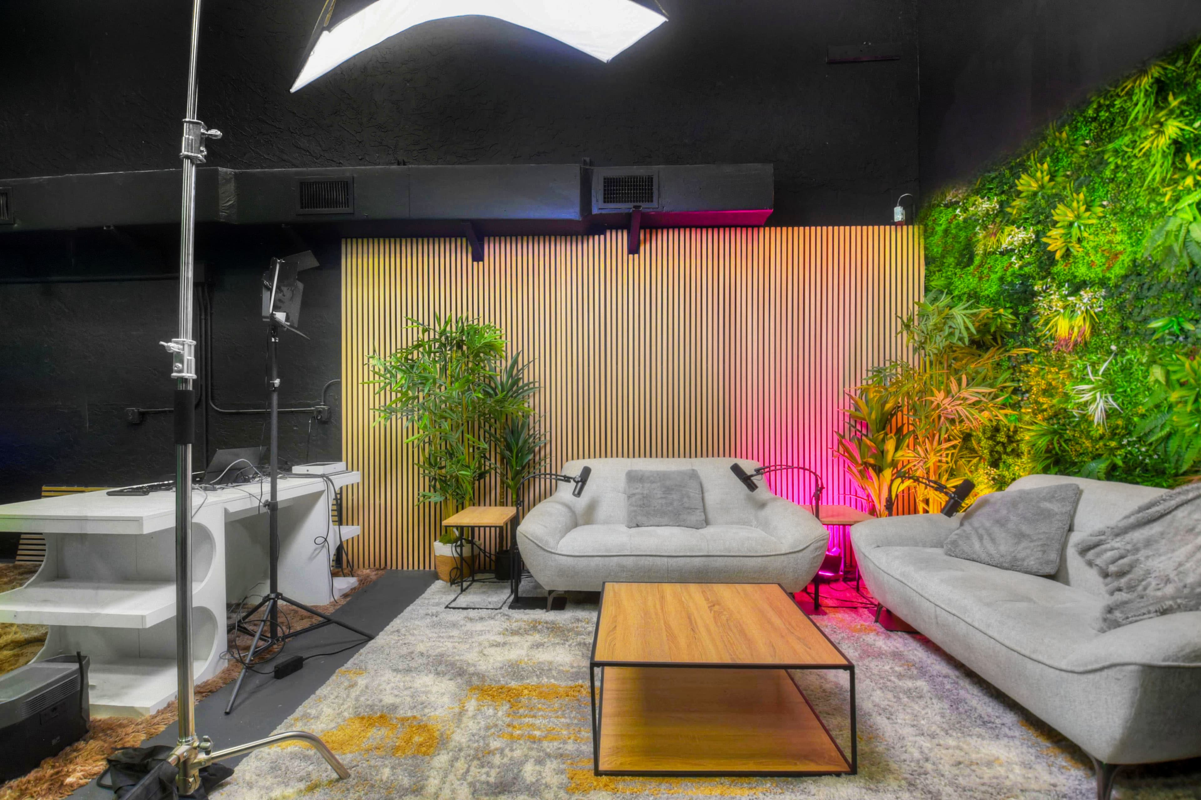 50ft green screen podcast production/vfx studio in the heart of miami Image in , Miami, FL