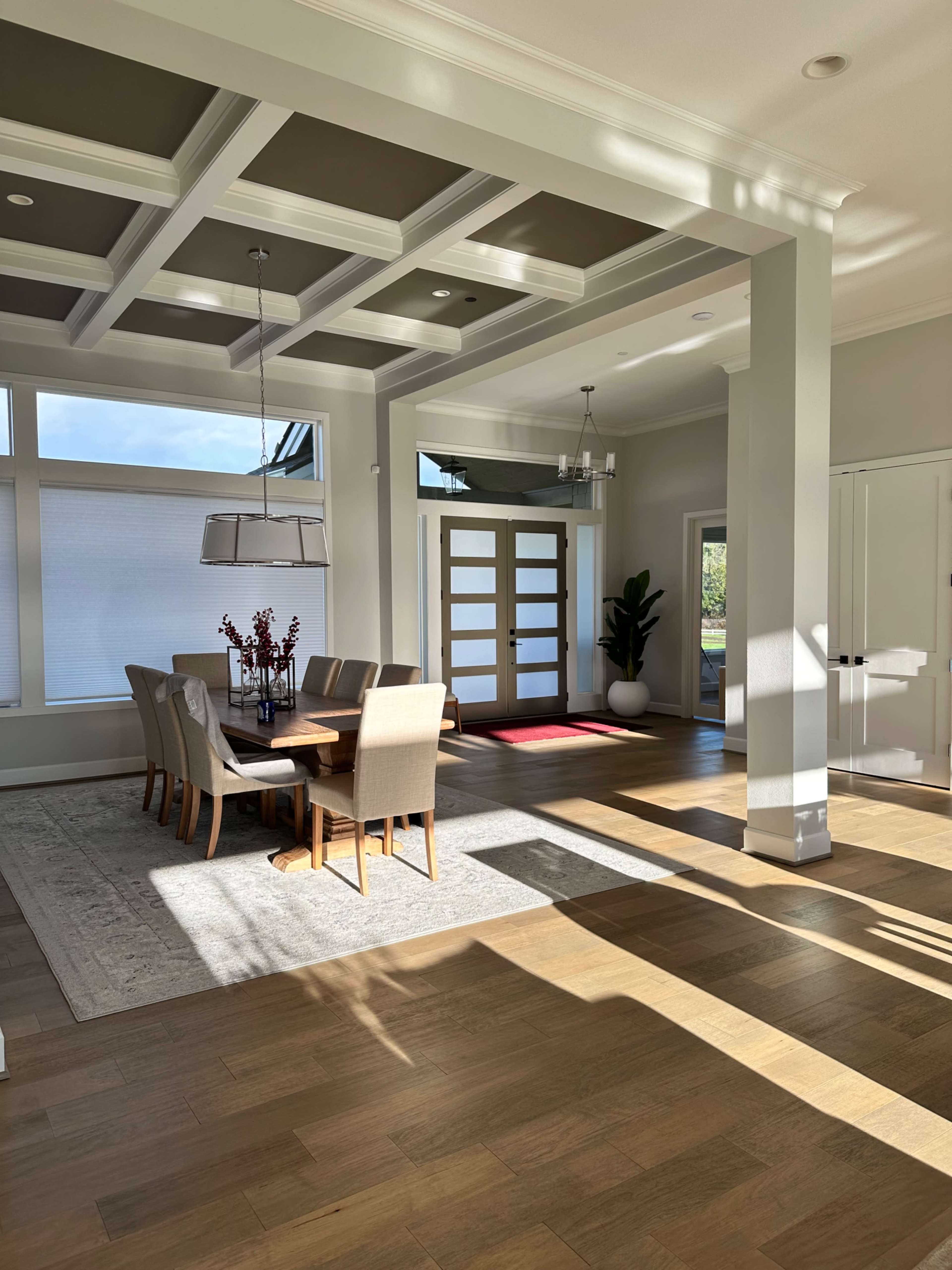 Beautiful well lit Mountain View home Image in , Buckley, WA