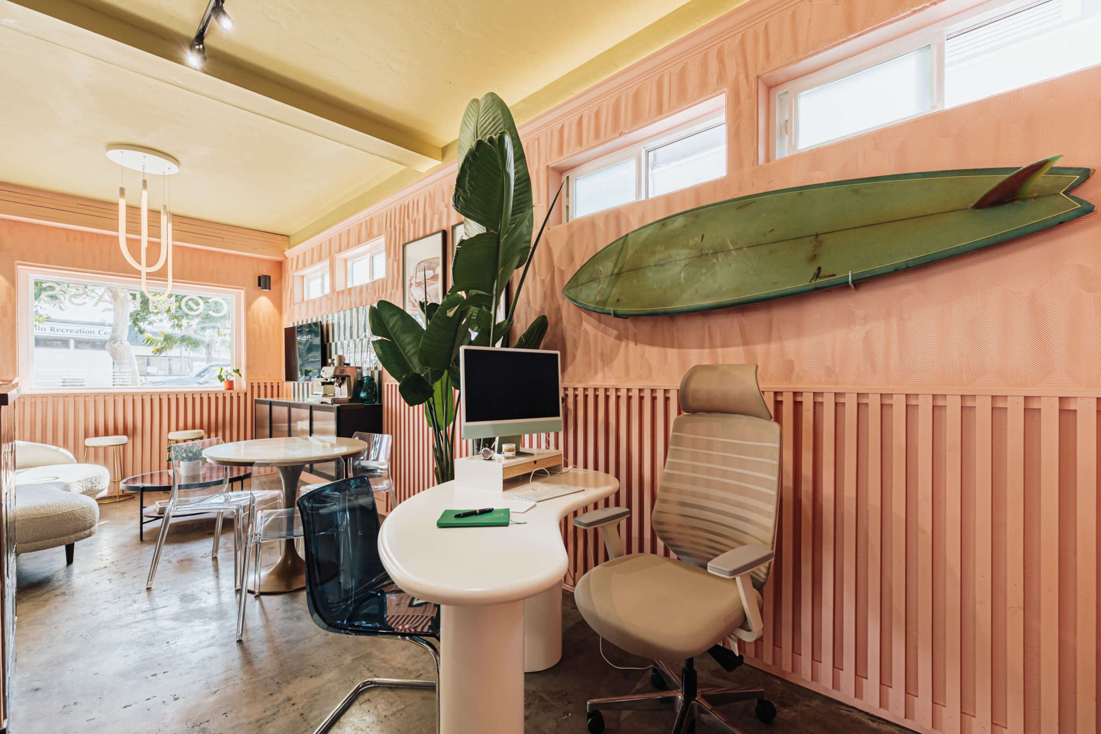 Bright tropical Office for Photoshoots and Events Image in Roseville - Fleet Ridge, San Diego, CA