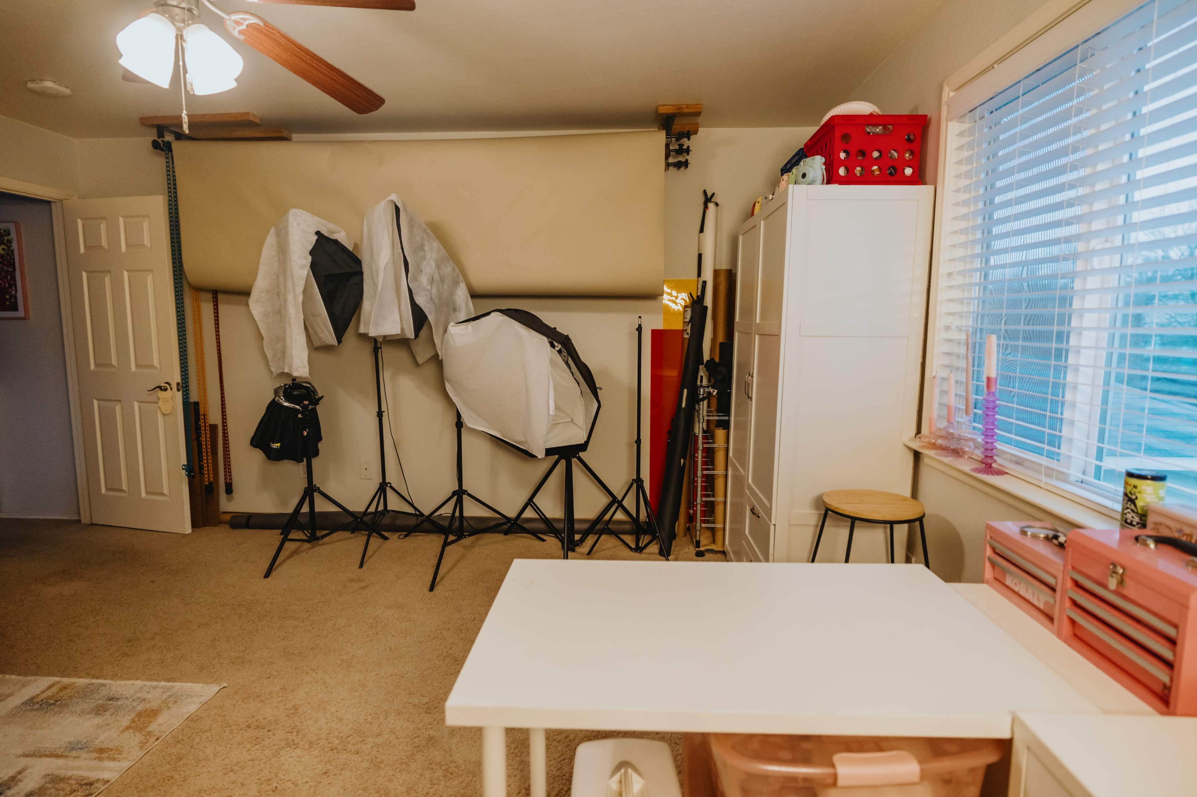 Fun Multipurpose Photo / Podcast Studio off Riverside in South Austin Image in Montopolis, Austin, TX