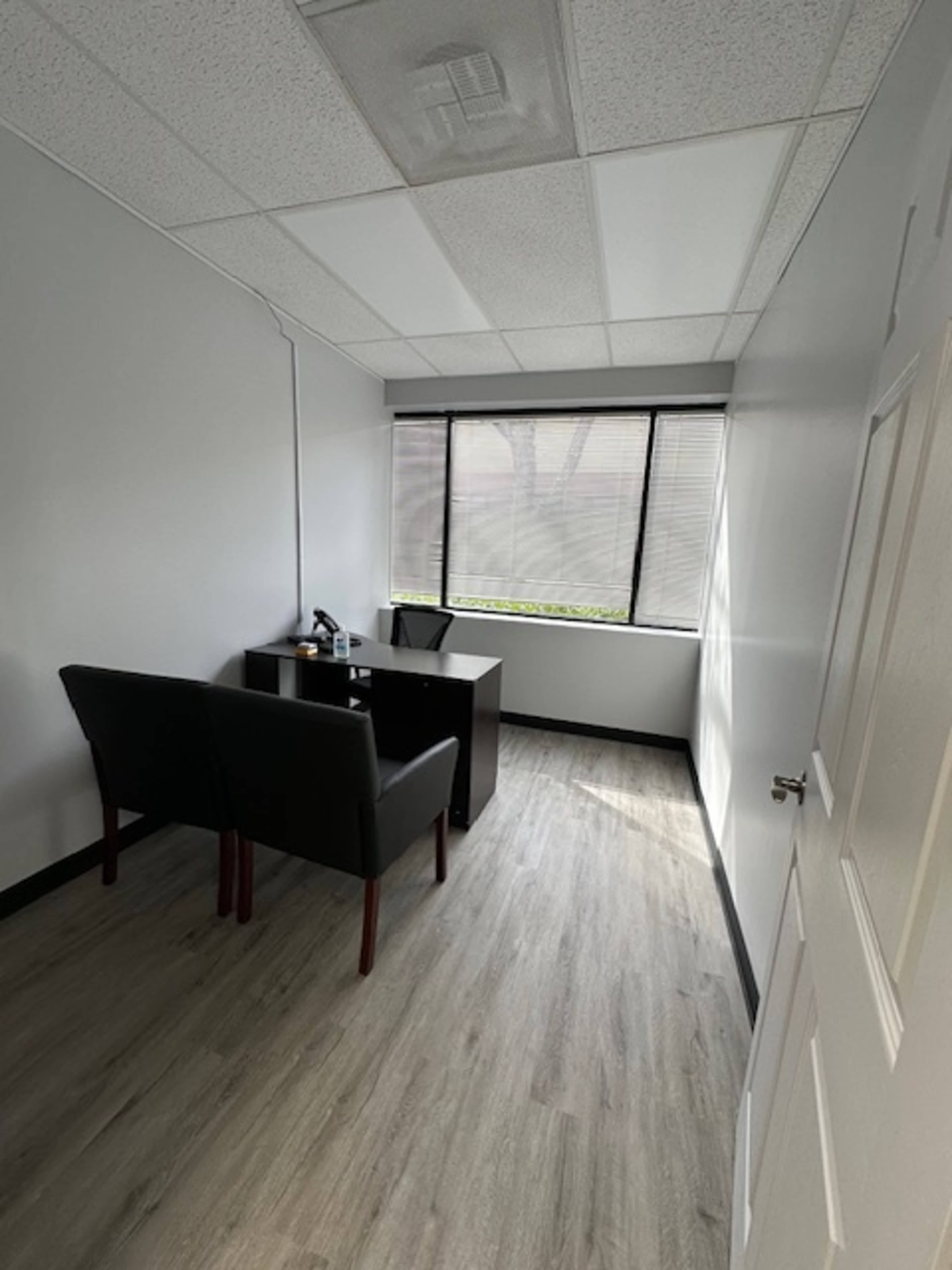Suite with Large Conference Rooms and Multiple Office Spaces Rooms Image in Columbia, Columbia, MD