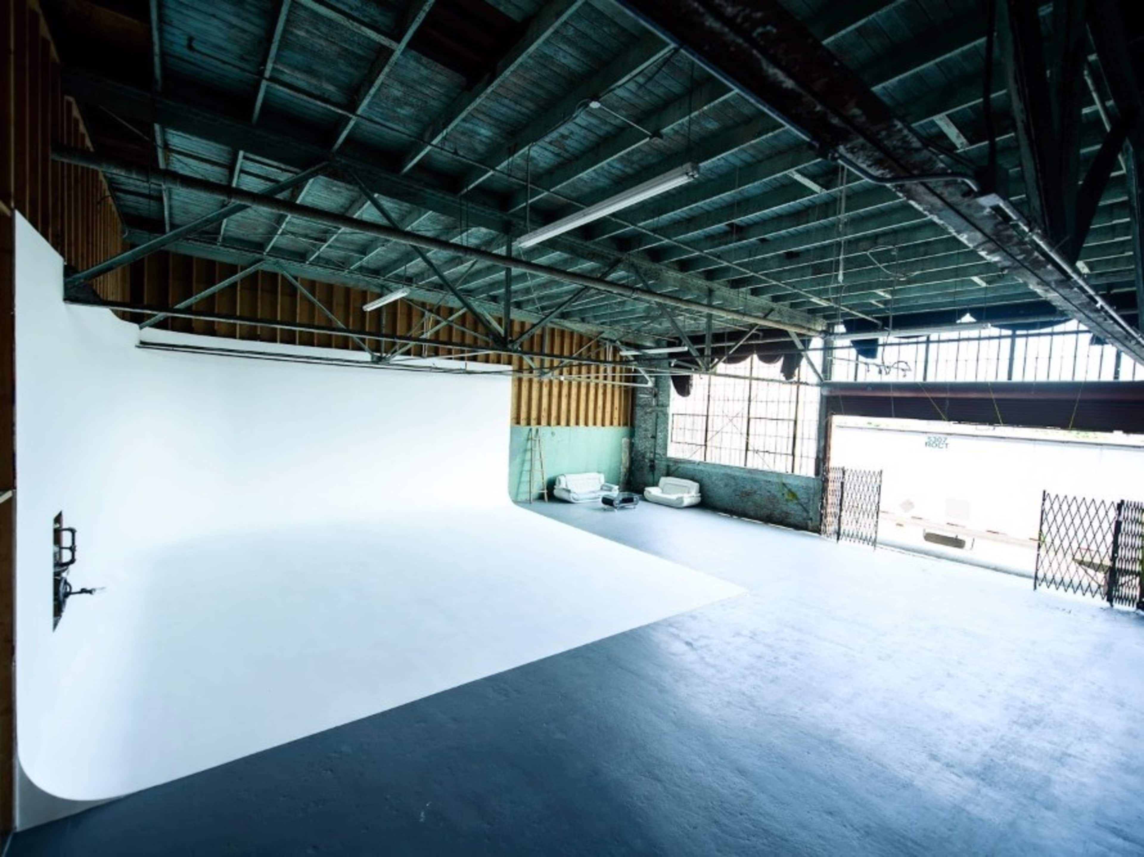 Cyc Stage