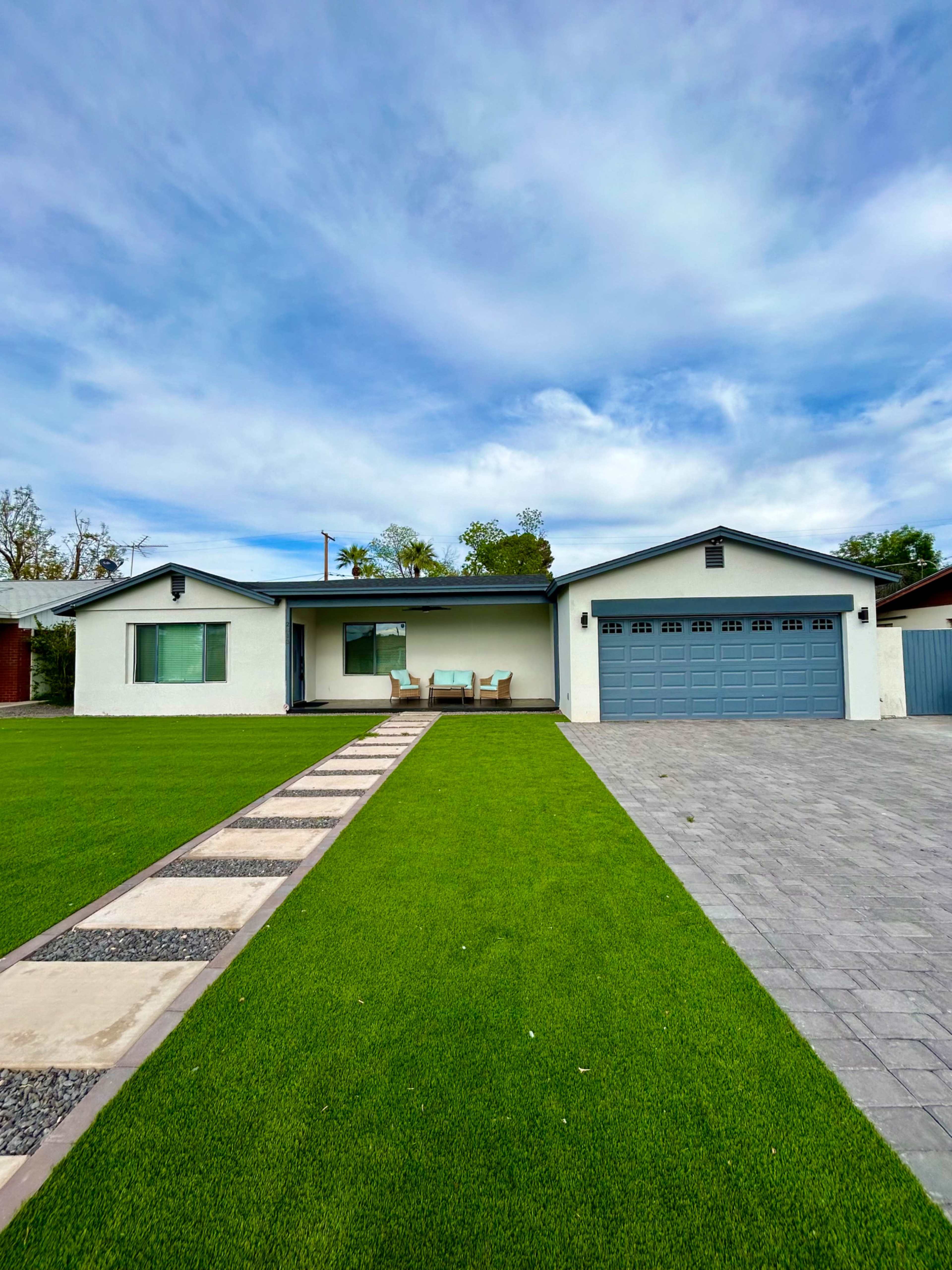 Residential centralized location. Easy access to and from downtown Phoenix, Tempe, Scottsdale, etc!. Image in Camelback East Village, Phoenix, AZ