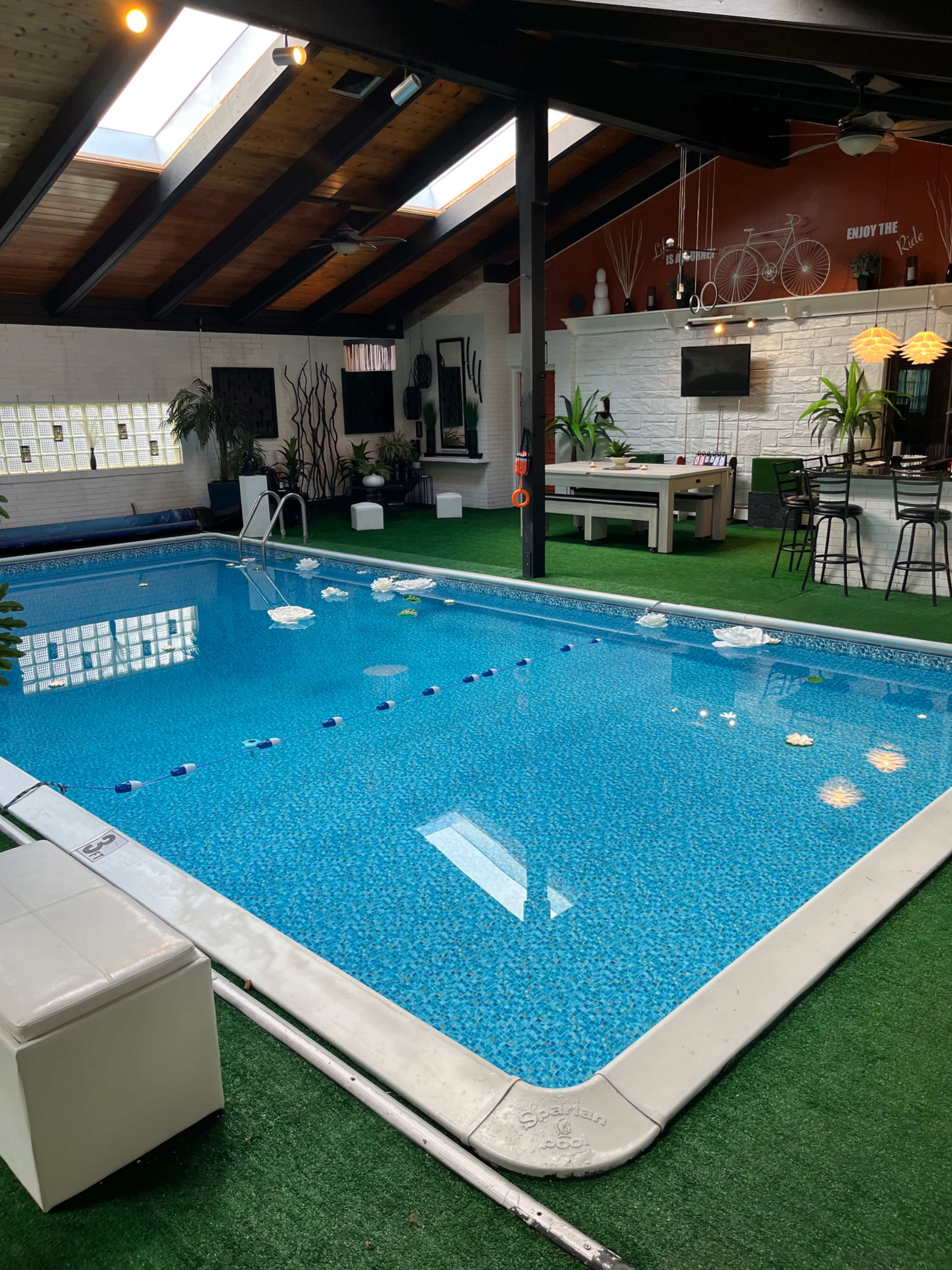 Your Year - Round PRIVATE POOL RETREAT AWAITS YOU! Relax, swim, and unwind in our serene, heated indoor pool (perfect for families, wellness, or small gatherings) available year-round for your Image in Taunton, Taunton, MA