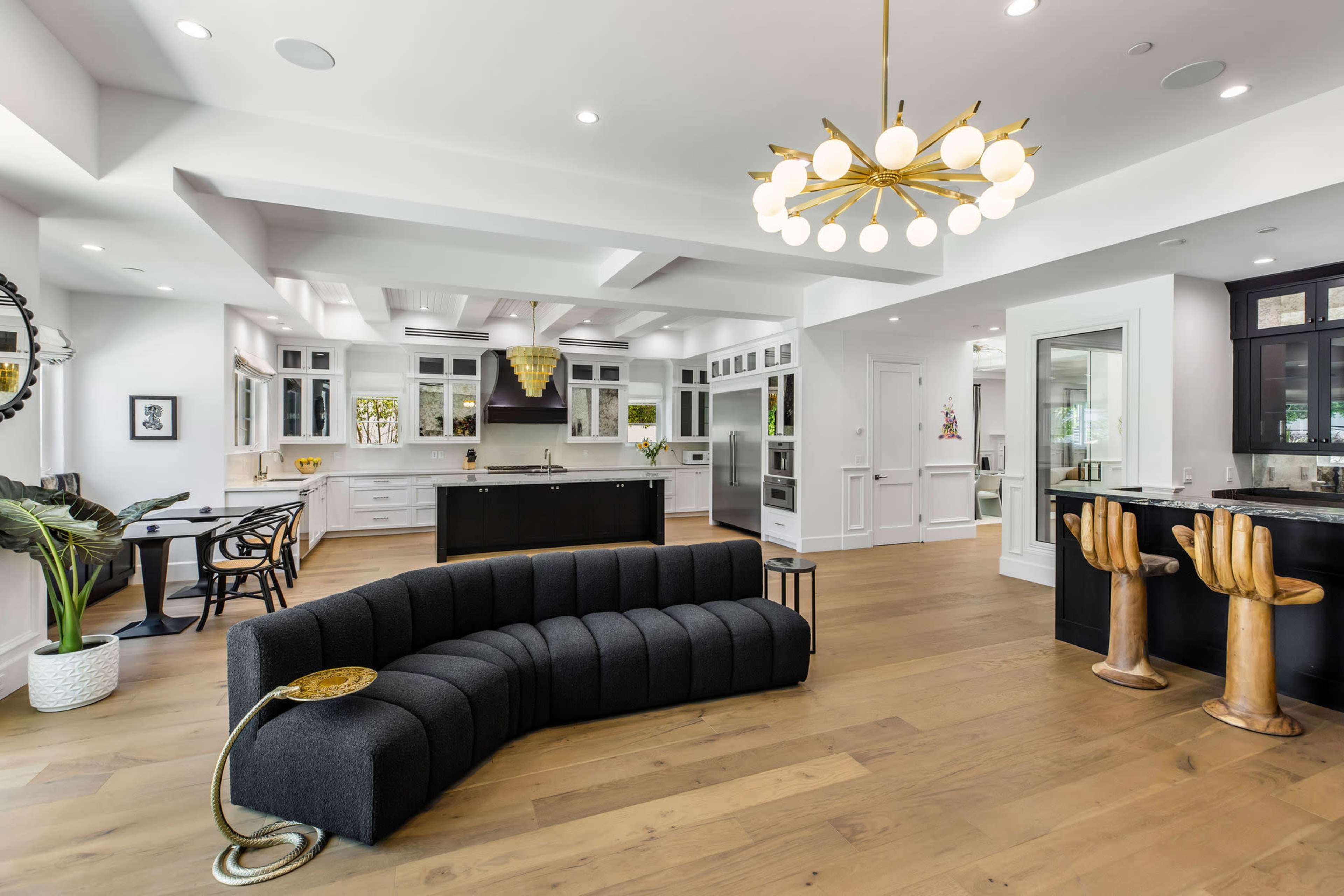 Massive Modern Smarthome with Pool Image in Tarzana, Los Angeles, CA