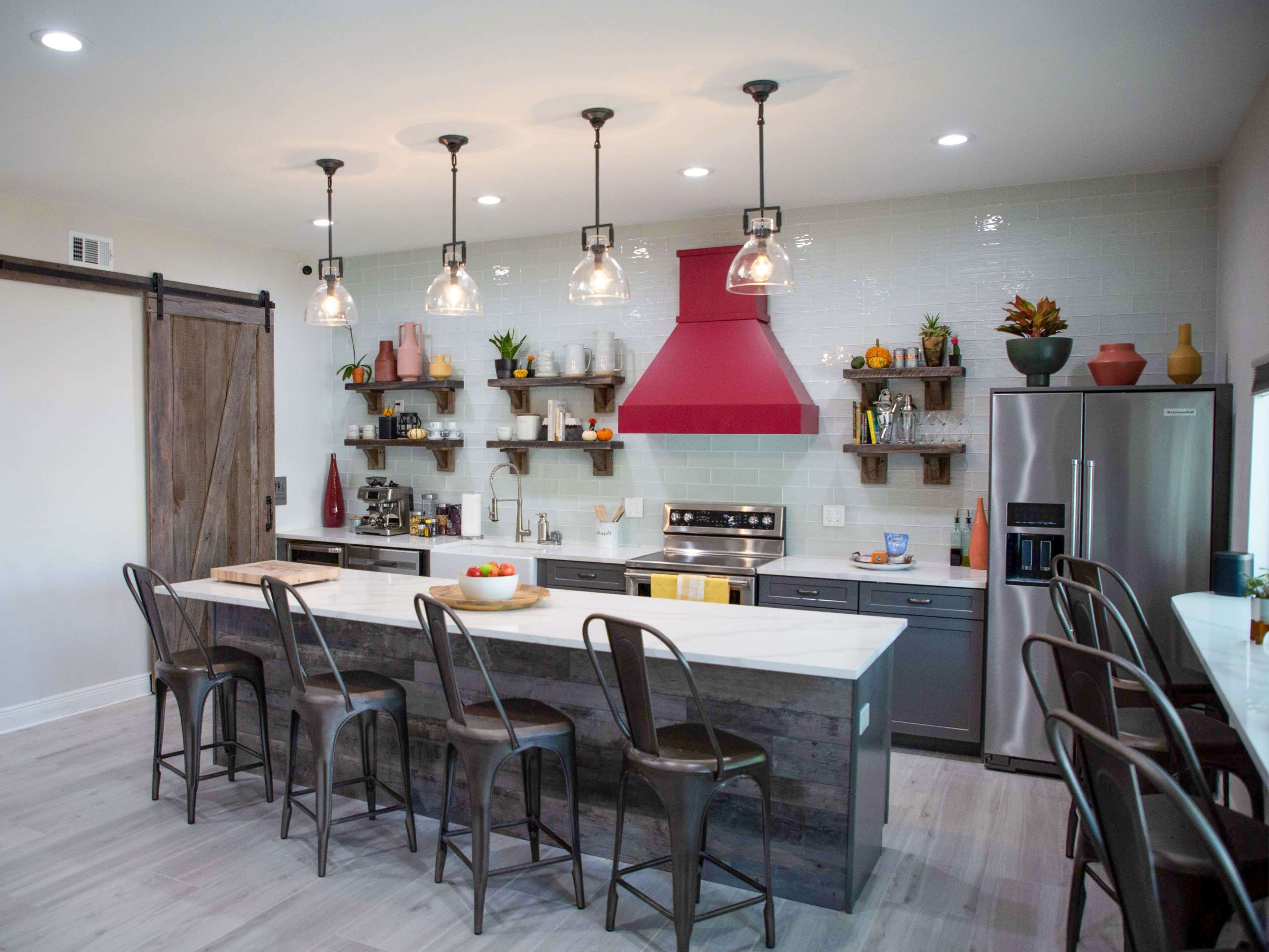 High End Meeting Space in Clearwater | Perfect For Sales Events, Corporate Retreats, & More! Image in Clearwater, Clearwater, FL