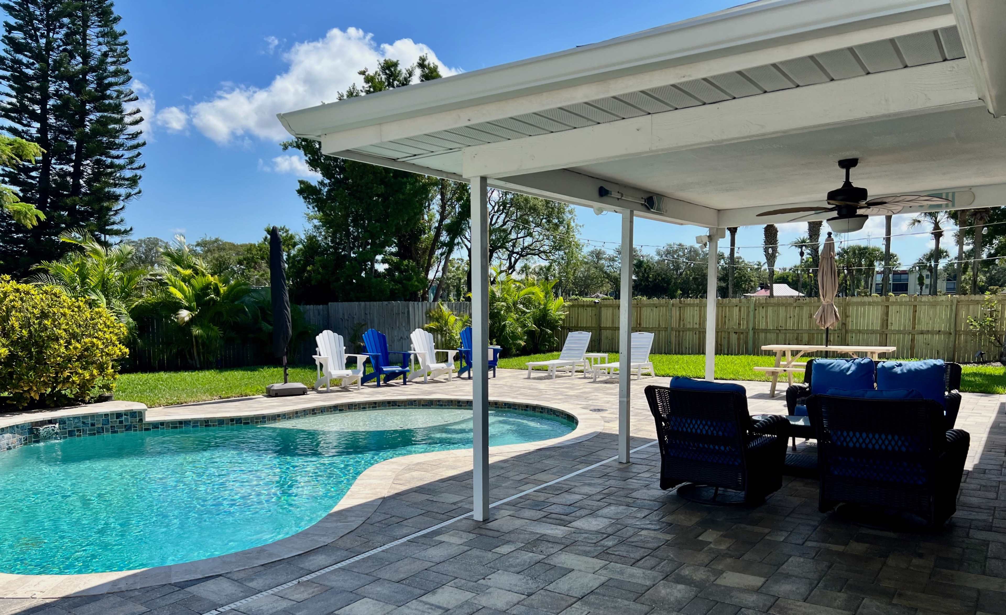 Relaxing escape near coastal charm Image in Largo, Largo, FL