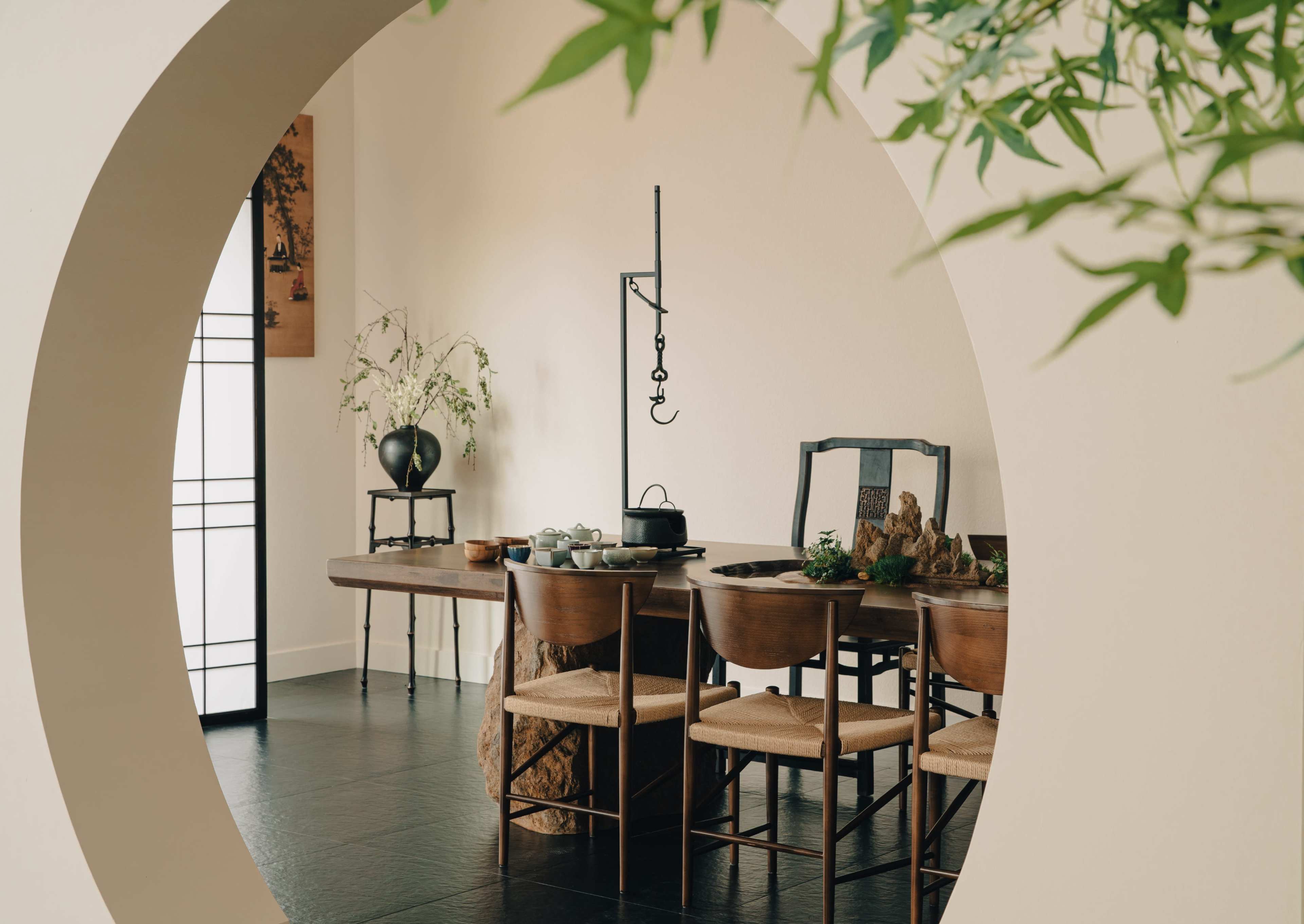 High-Ceiling Urban Studio with Natural Light and Minimal Asian Aesthetic Image in Santa Clara, Santa Clara, CA