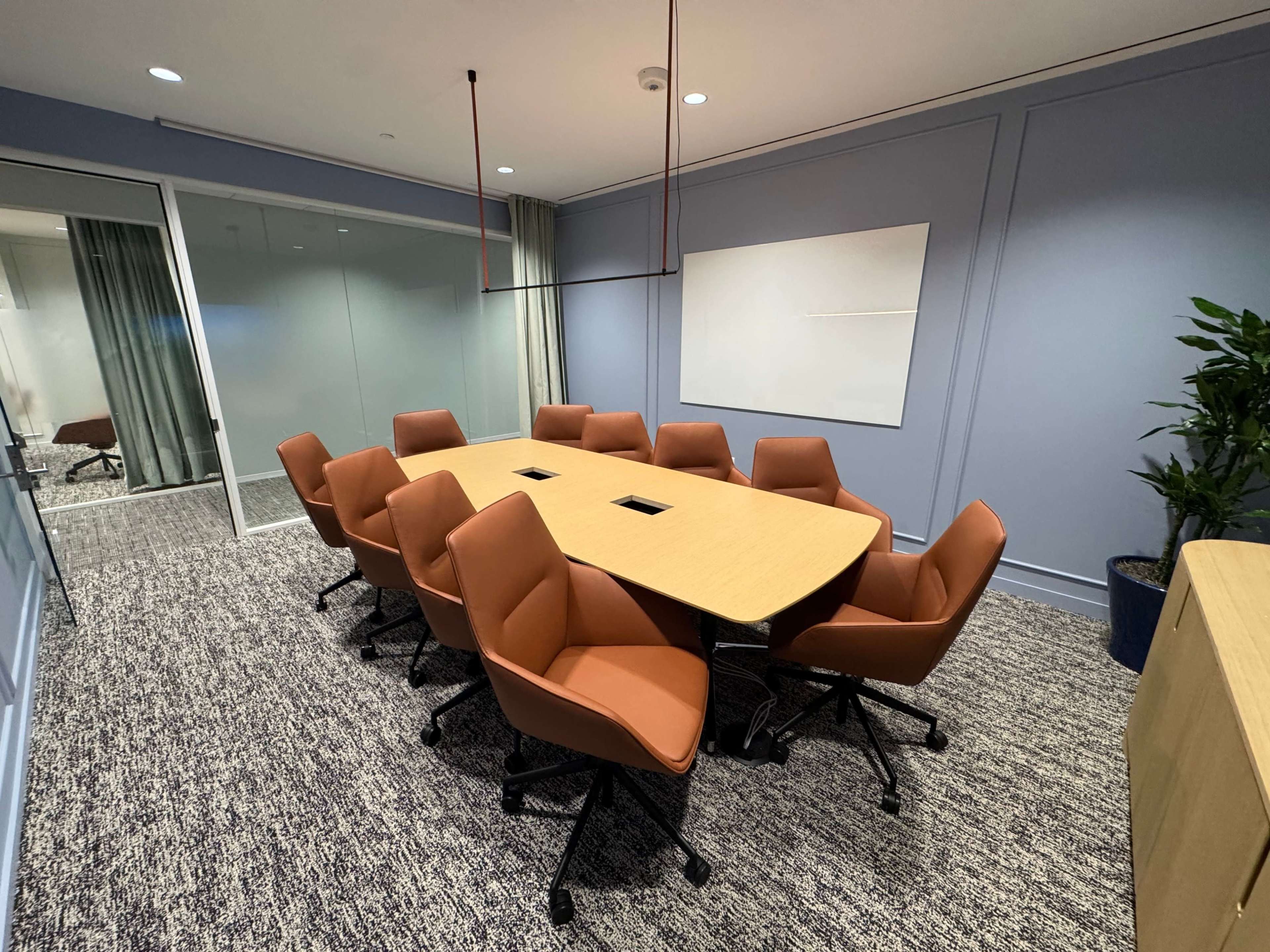 Clarendon Conference Room Image in Lyon Village, Alrington, VA