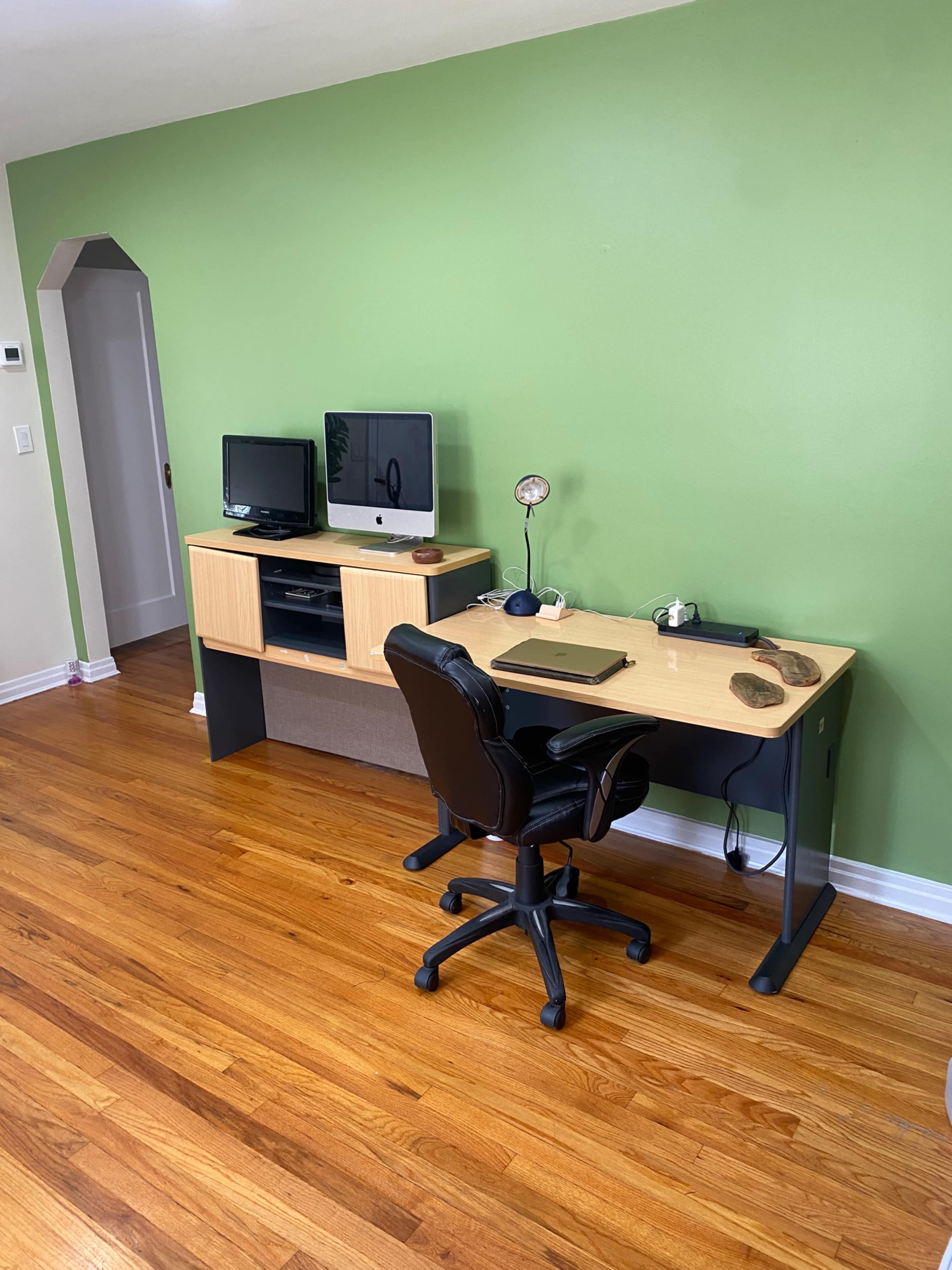 OFFICE SPACE Image in North Hempstead, new hyde park, NY