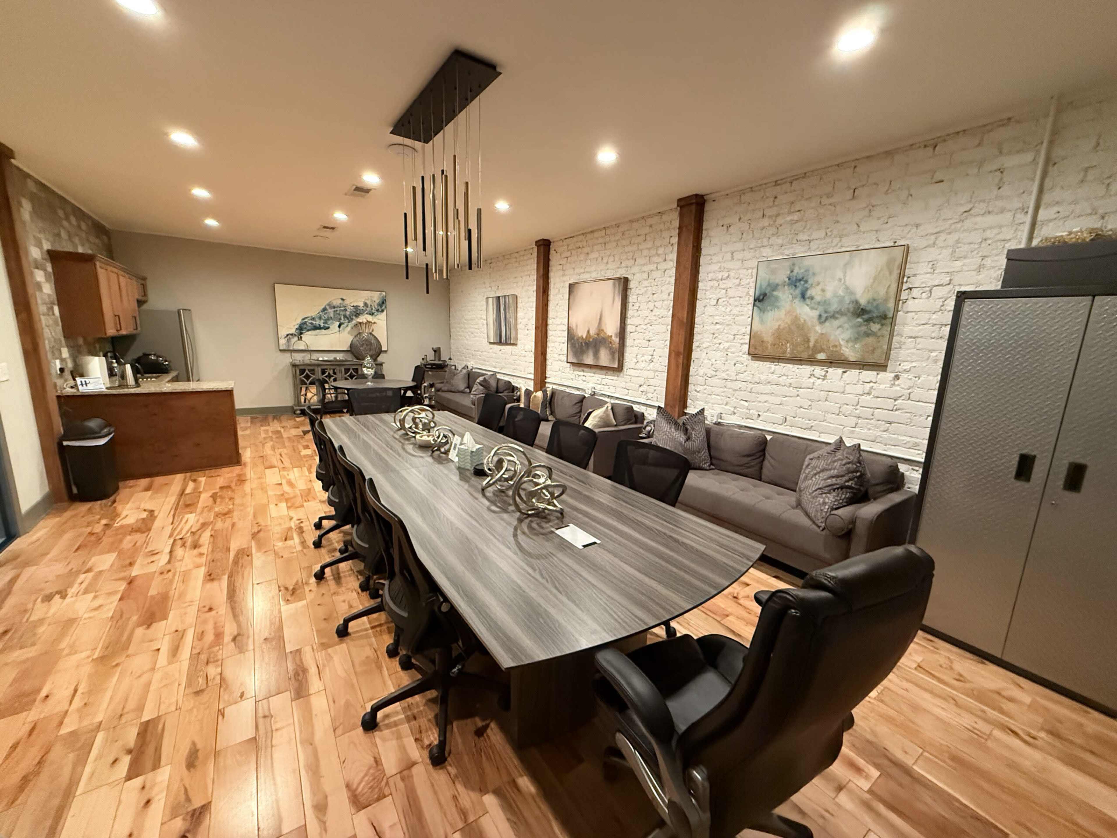 Chic Modern Meeting Room Image in McDonough, McDonough, GA