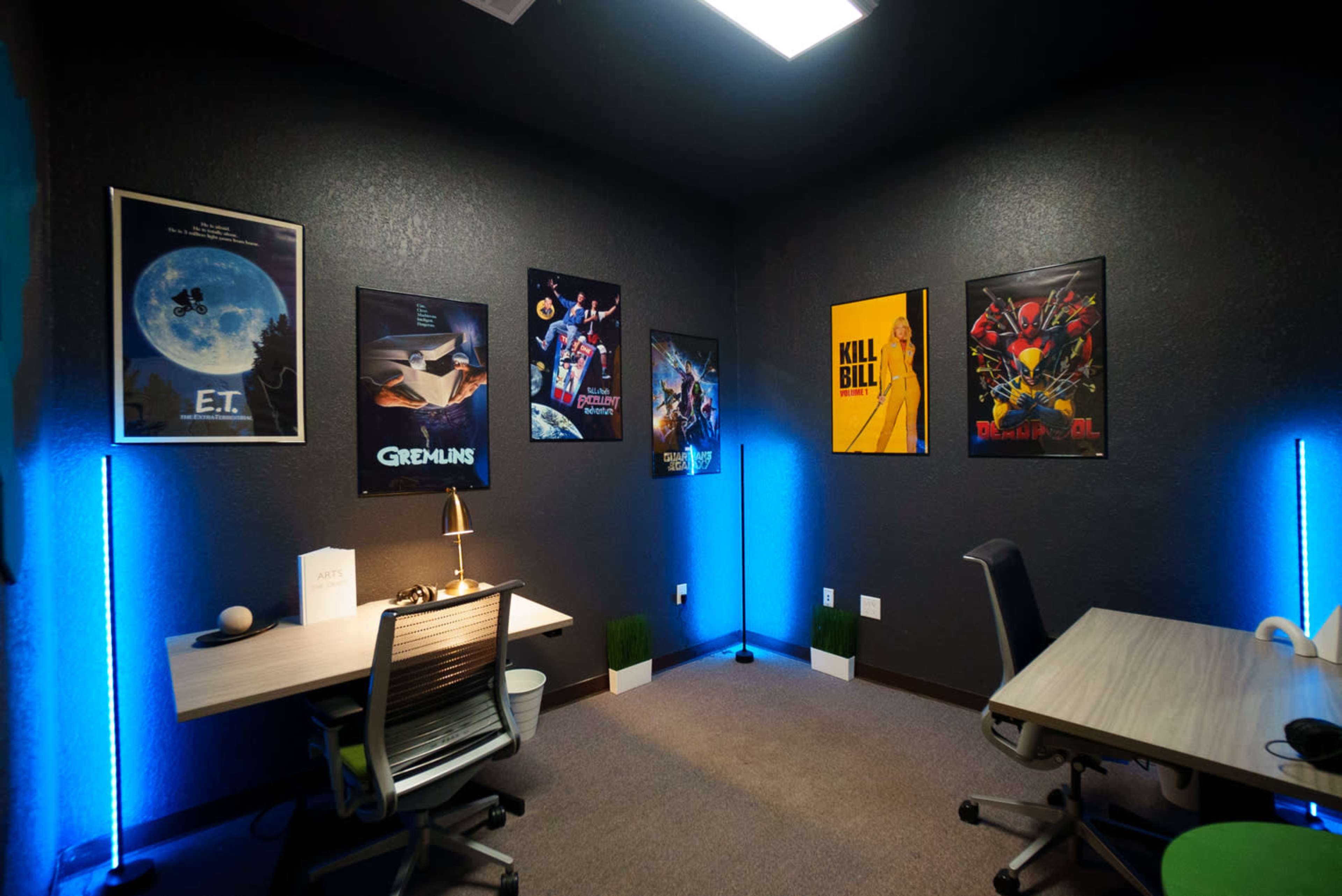 Editing Office Photographers/Videographers Image in Valley Forge, San Antonio, TX