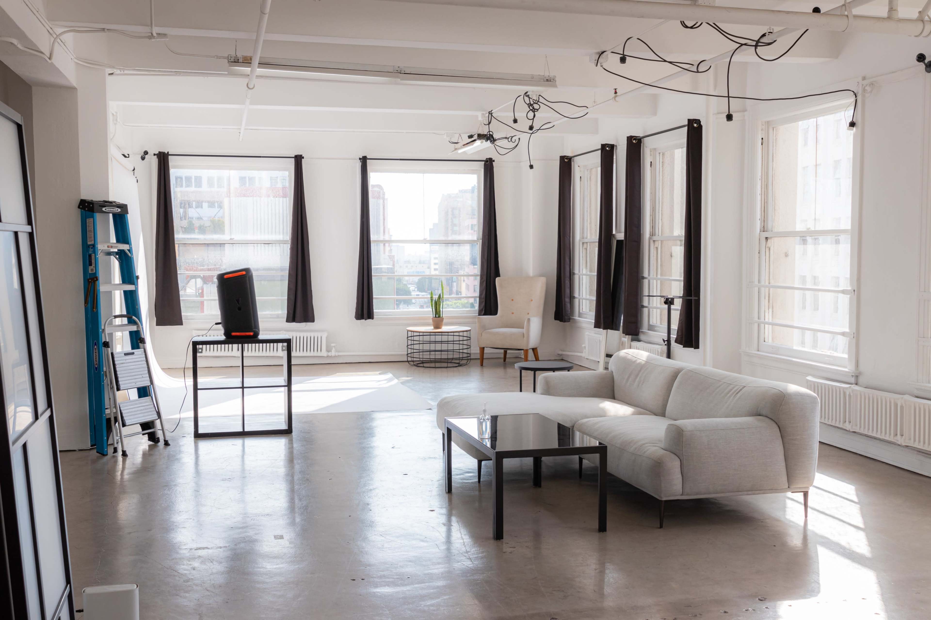 DTLA Corner Photo/Film Studio South Facing Image in Downtown Los Angeles, Los Angeles, CA