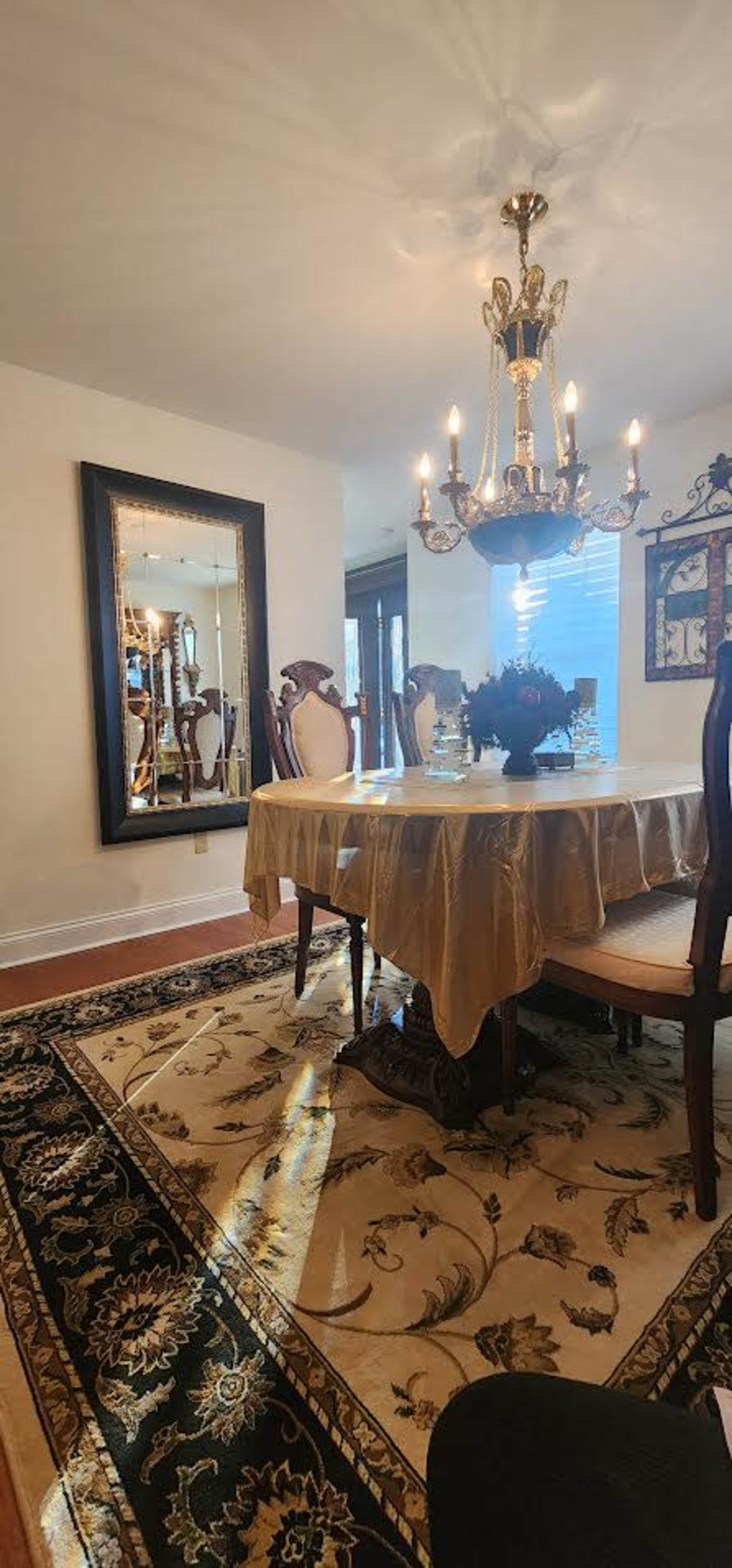 Colonial-style home Image in Coolbaugh Township, TOBYHANNA, PA