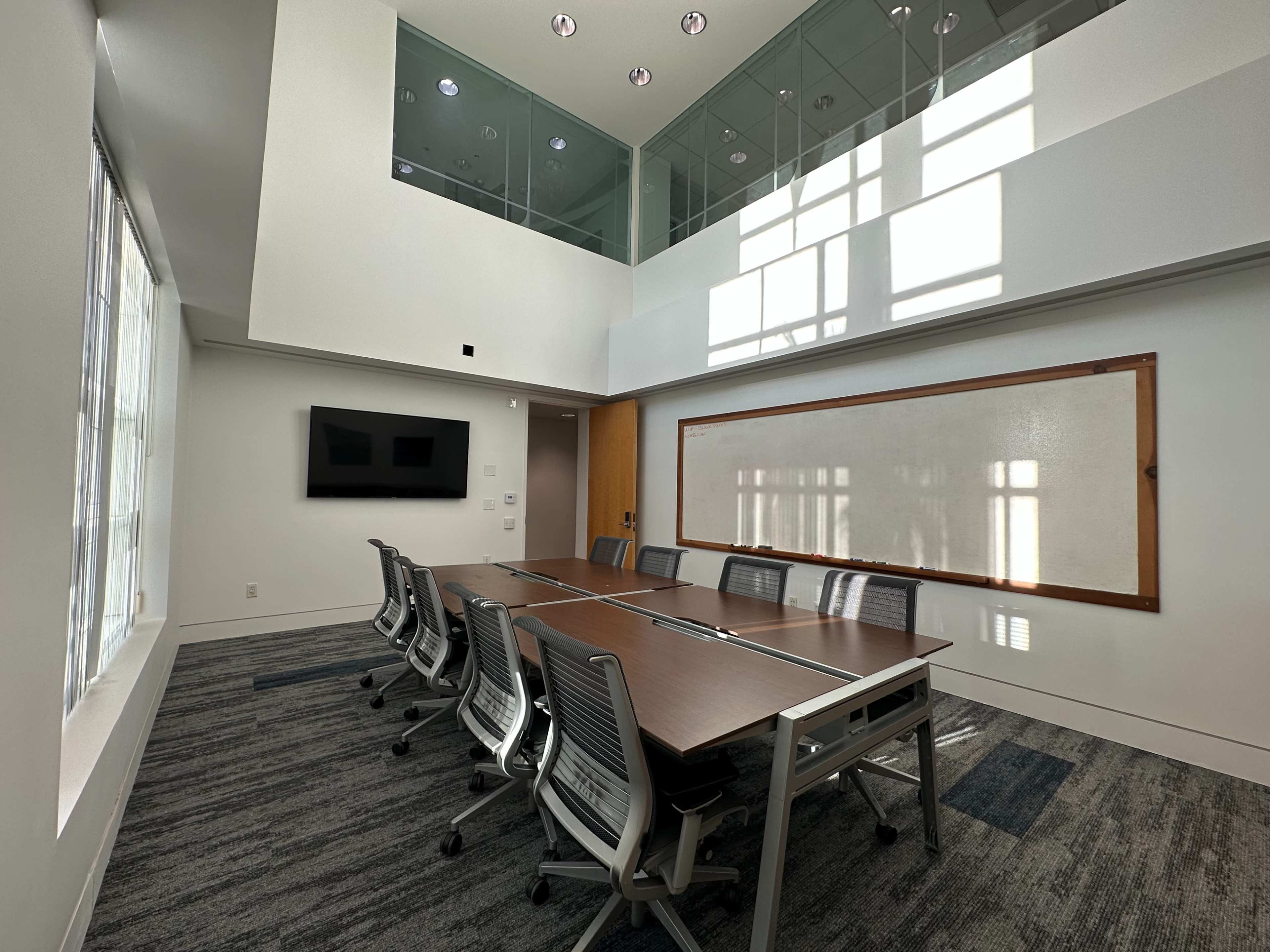 Professional Meeting Space by the Beach Image in Ocean Park, Santa Moncia, CA