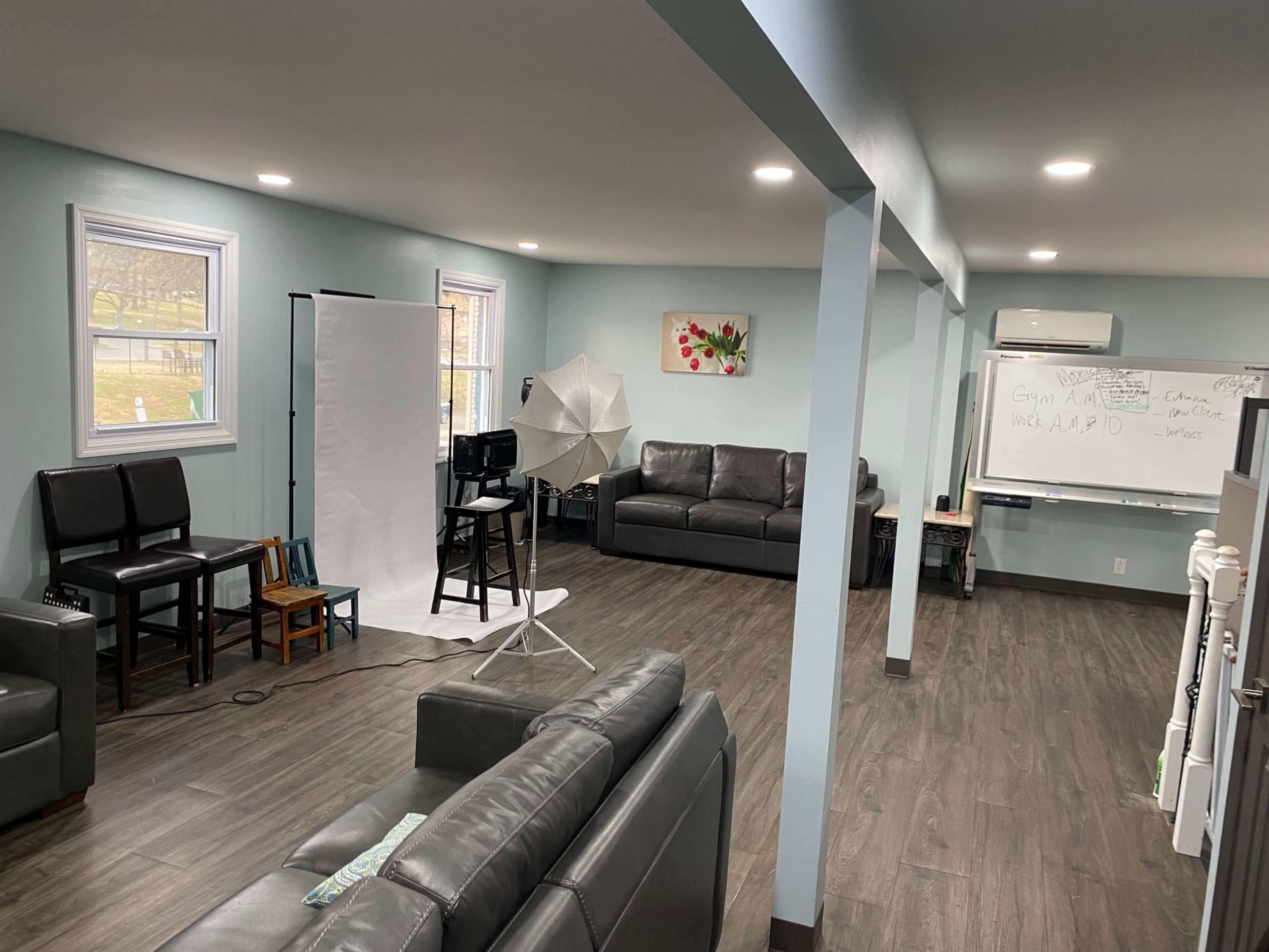 Creators Lounge, Film, Photography, Podcast Image in Kenilworth Estates, Nashville, TN