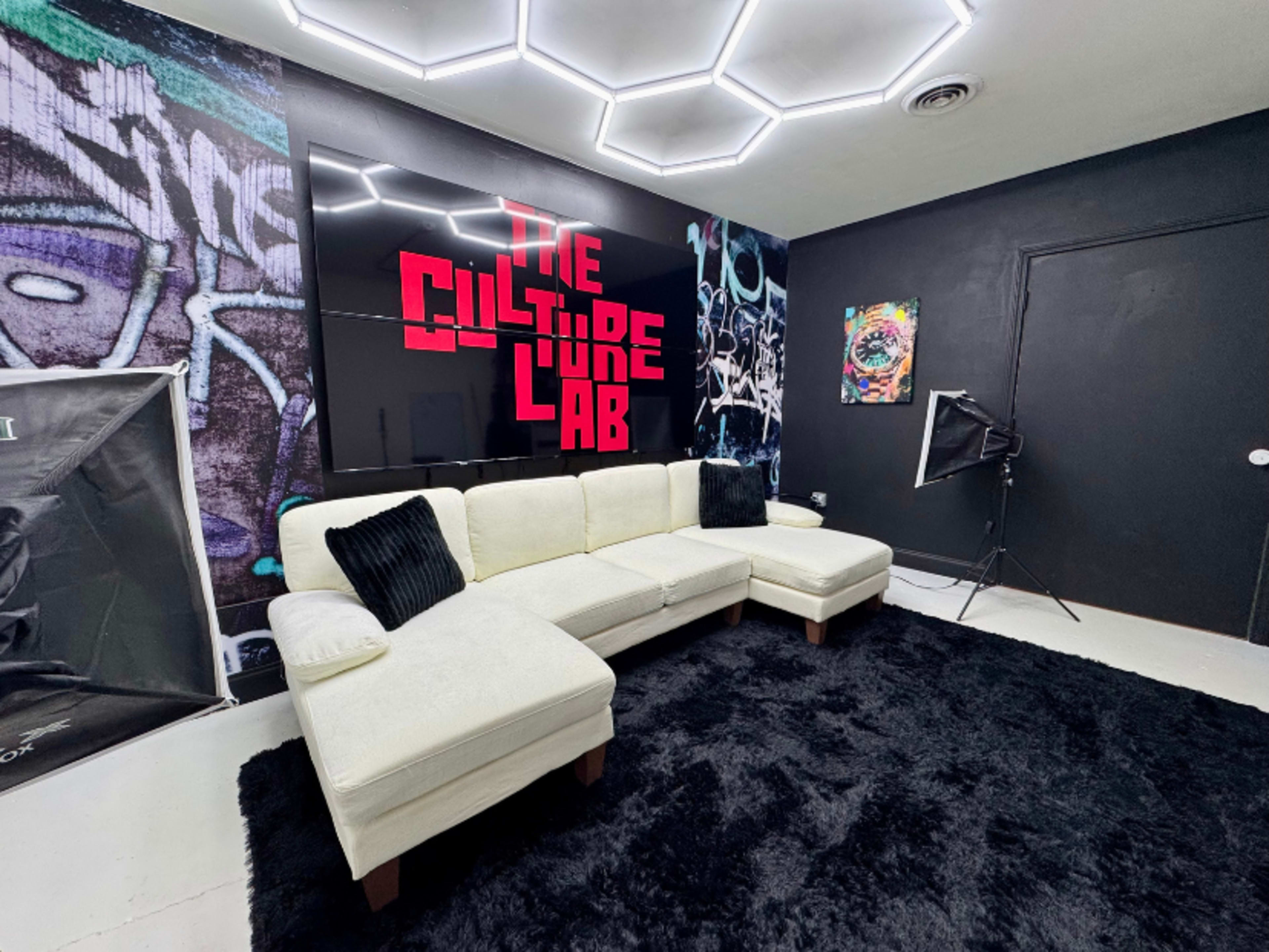 Atlanta Podcast Studio (Camera Included) Image in South Atlanta, Atlanta, GA