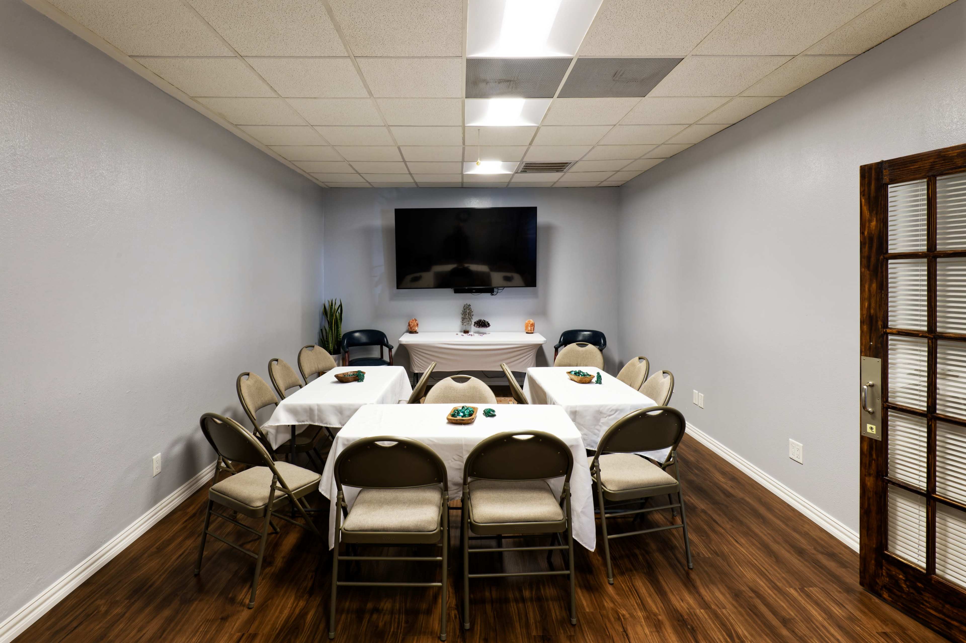The Amethyst Room Image in Westside, HOUSTON, TX